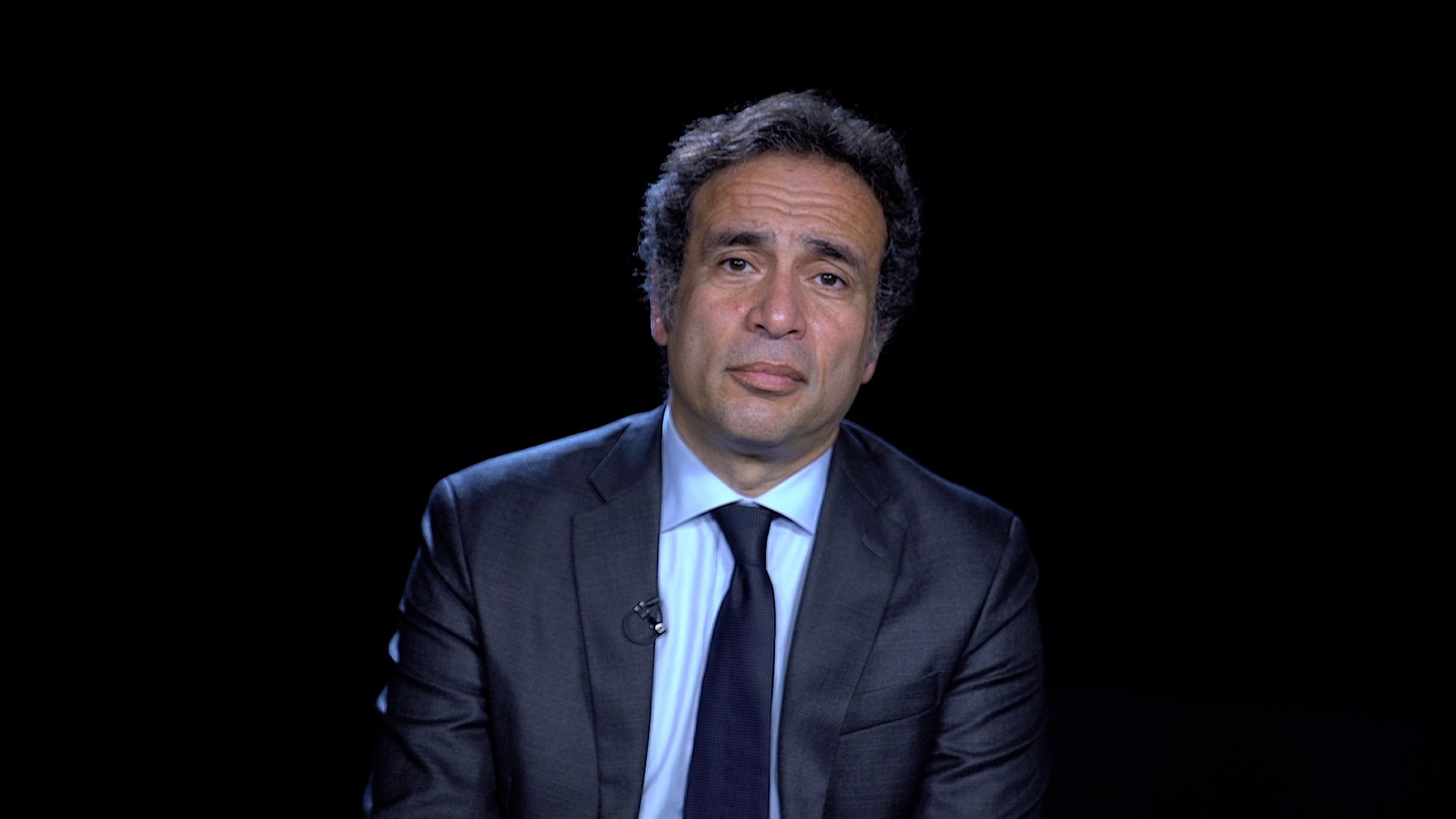 سلسلة "كيف يتحقق السلام؟".. عمرو حمزاوي: بمبادرة عربية جديدة تعرض التطبيع مقابل الدولة الفلسطينية على حدود 1976