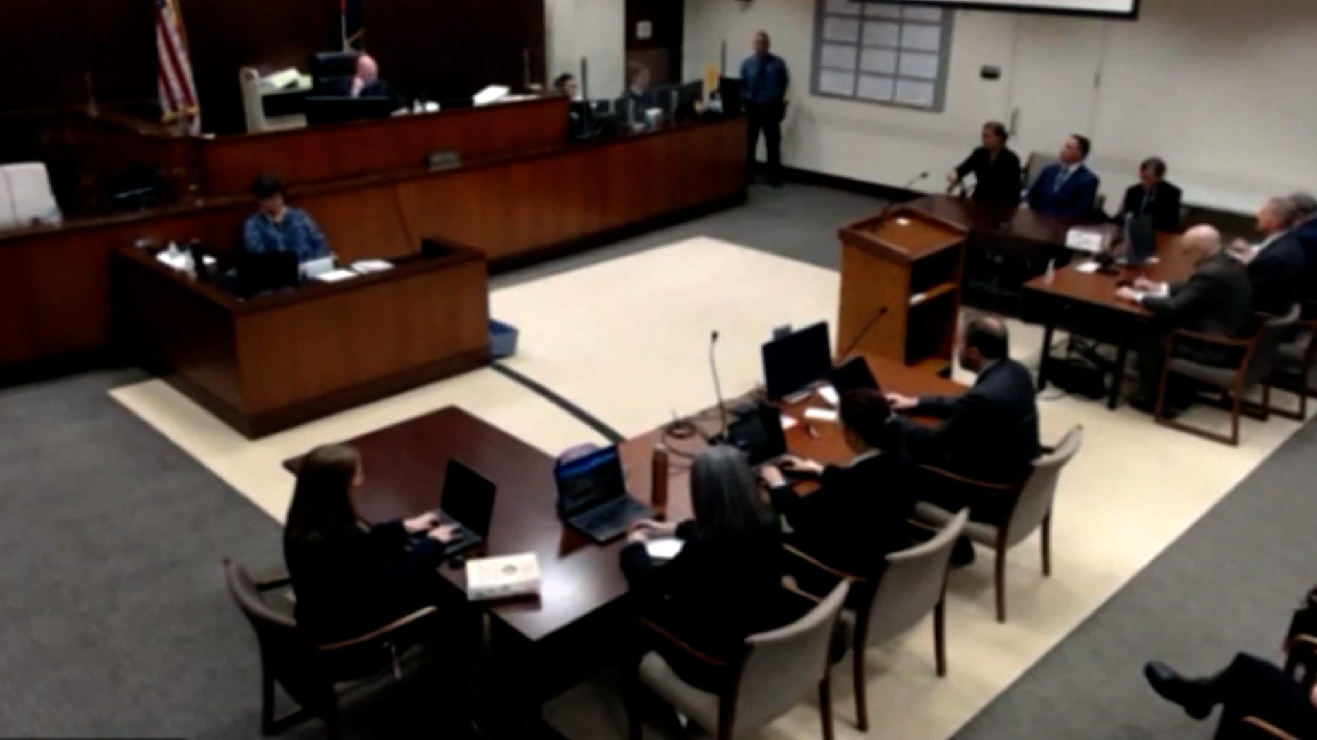 "قيل لنا إنه آمن".. إدانة مسعفين بارتكاب جريمة قتل بسبب الإهمال بعد حقن رجل بعقار أدى لوفاته