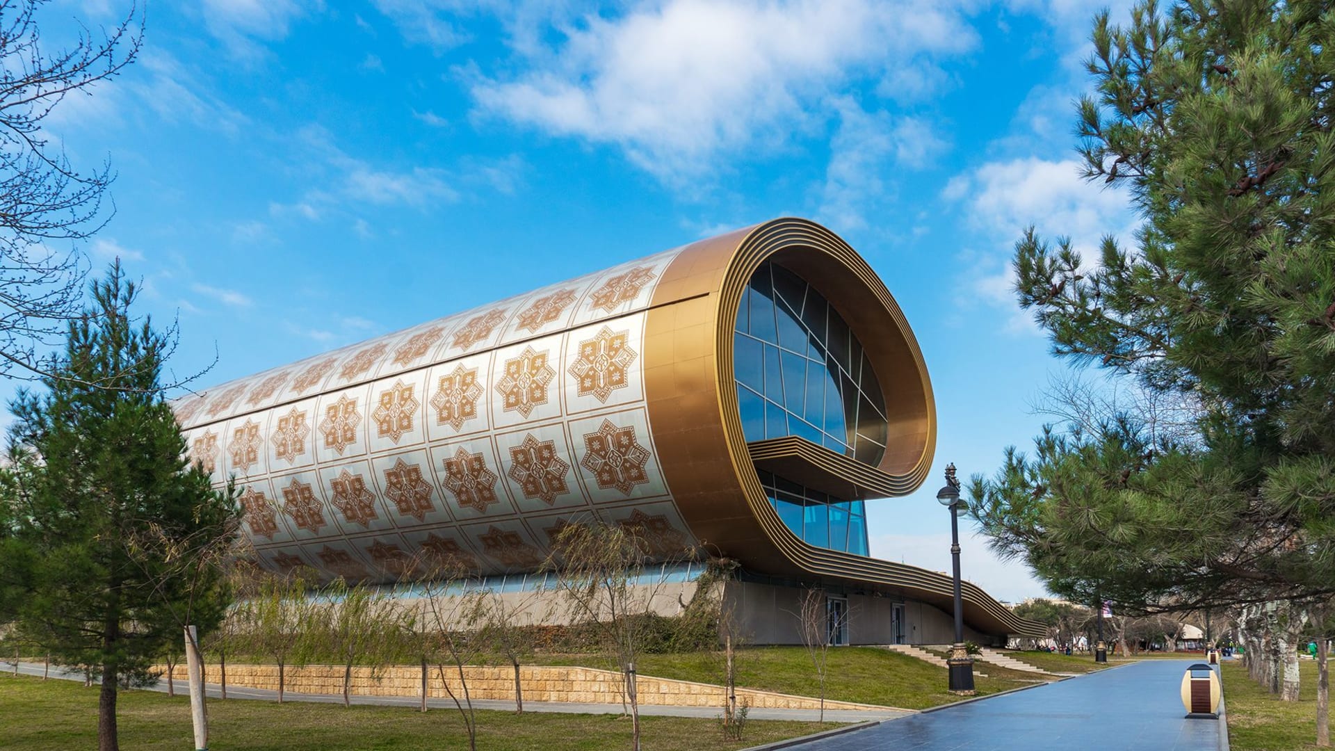 من أعلى مراتب الفن في البلاد.. يجب أن يكون السجاد محور رحلتك القادمة لأذربيجان لهذا السبب