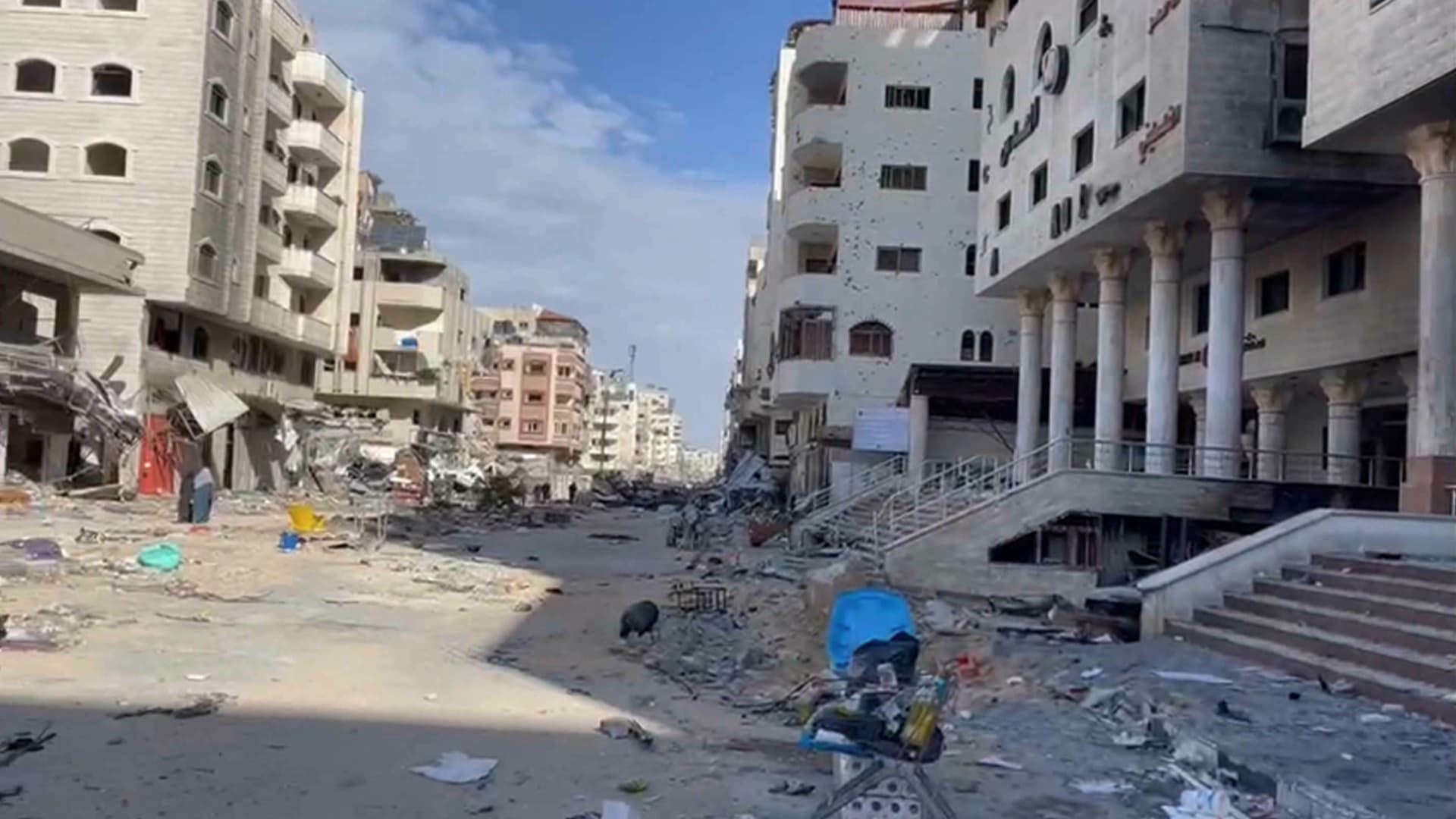 مقرب من نتنياهو يلتقي بمسؤولين بالبيت الأبيض حول غزة.. ماذا نعلم عن اللقاء؟