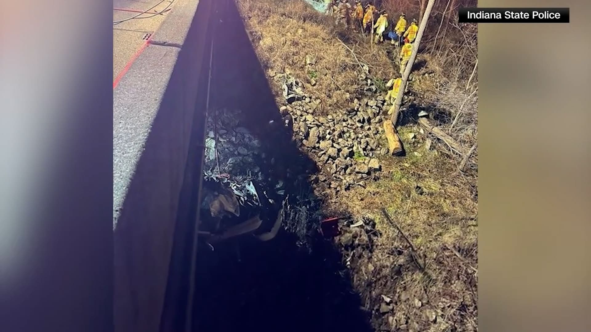 لم يلاحظه أحد.. رجل ينجو بأعجوبة بعدما حوصر 6 أيام داخل شاحنته المهشمة إثر حادث مريع