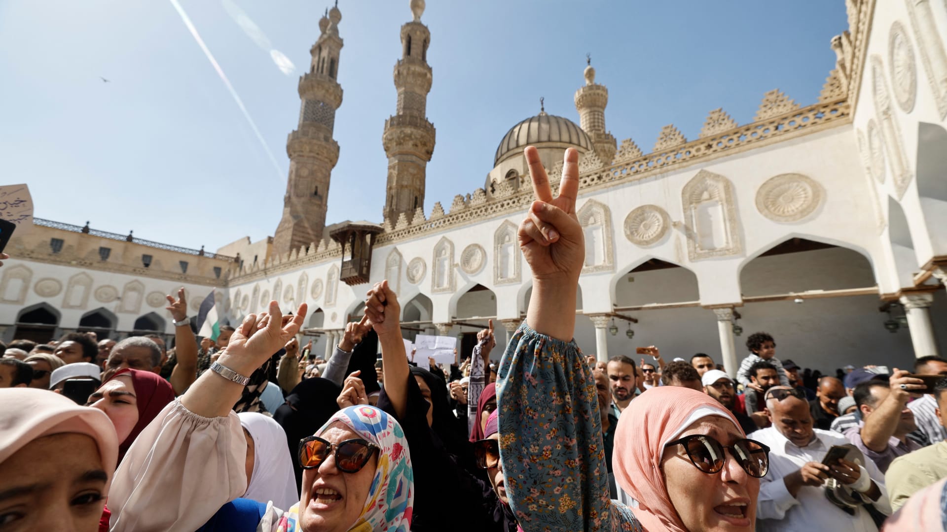 مصر.. تفاعل على تهنئة الأزهر بقدوم العام الجديد ودعوته لنصرة غزة