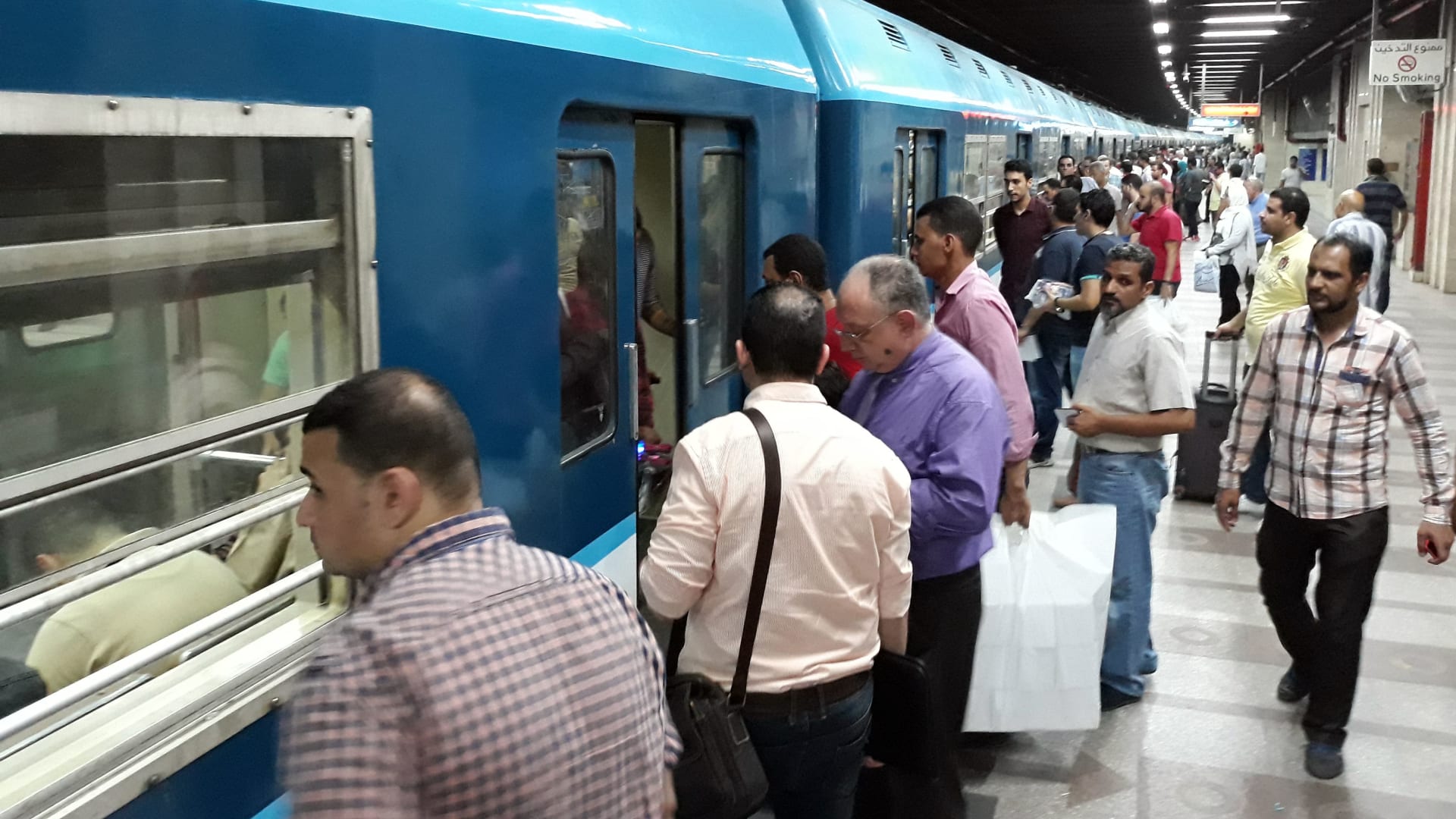 مصر.. تطبيق زيادة الحد الأدنى للأجور بالقطاع الخاص في يناير.. وارتفاع سعر تذاكر المترو