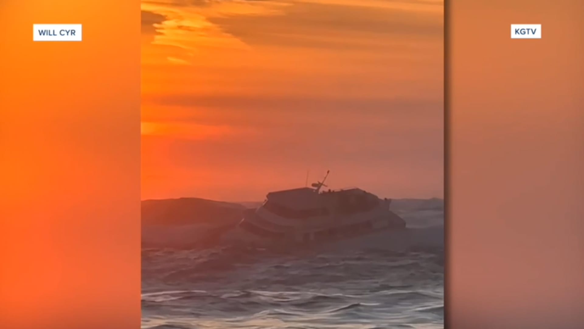 فيديو مخيف يظهر قاربا عالقا بين أمواج عاتية.. شاهد رد فعل رواد الشاطىء