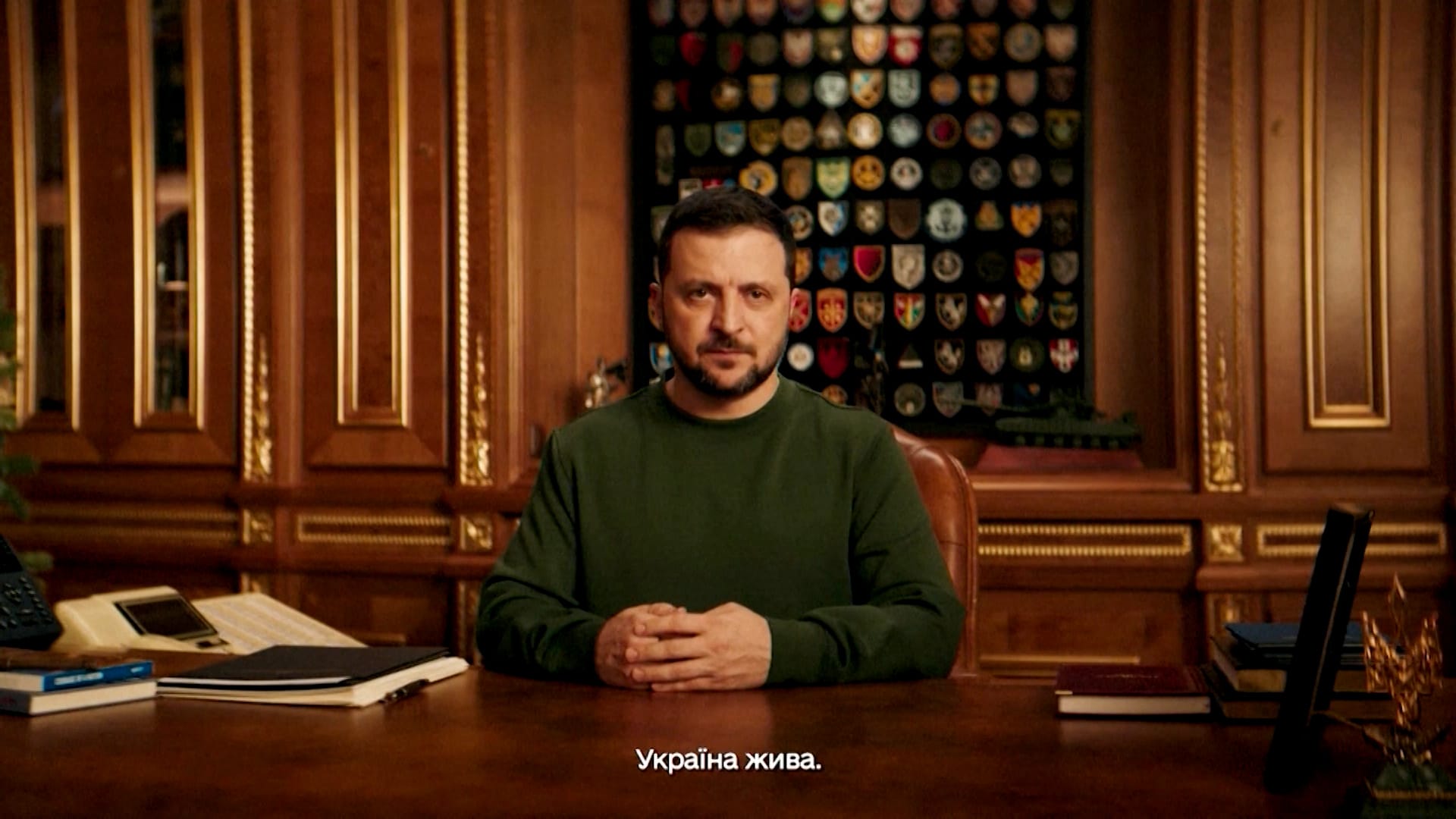 "أوكرانيا هزمت الظلام".. شاهد ما قاله زيلينسكي في رسالته بمناسبة العام الجديد