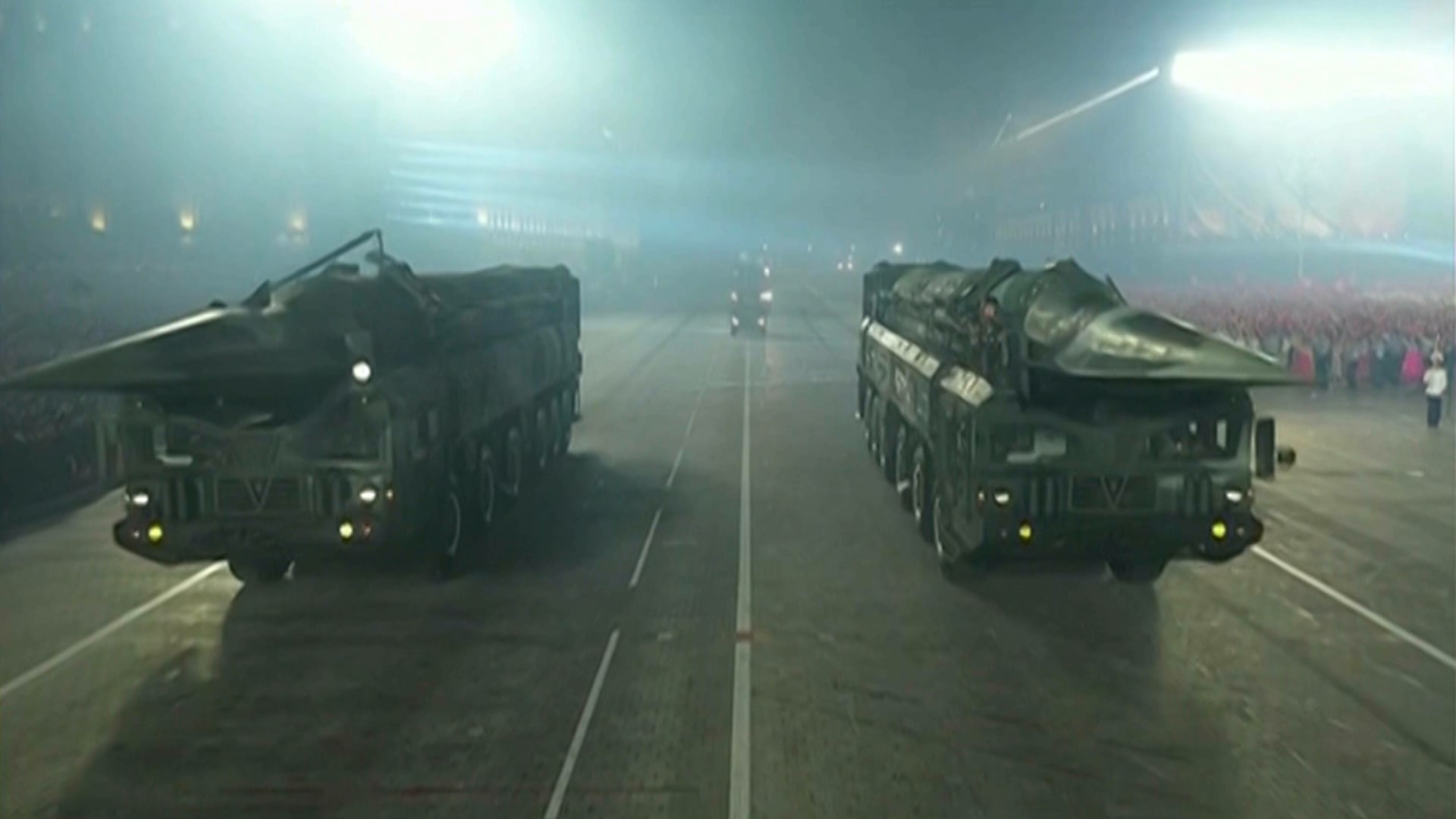 “نحن قلقون للغاية”.. عالم نووي أمريكي يرسل تحذيرًا صارخًا من خطر حرب كيم جونغ أون