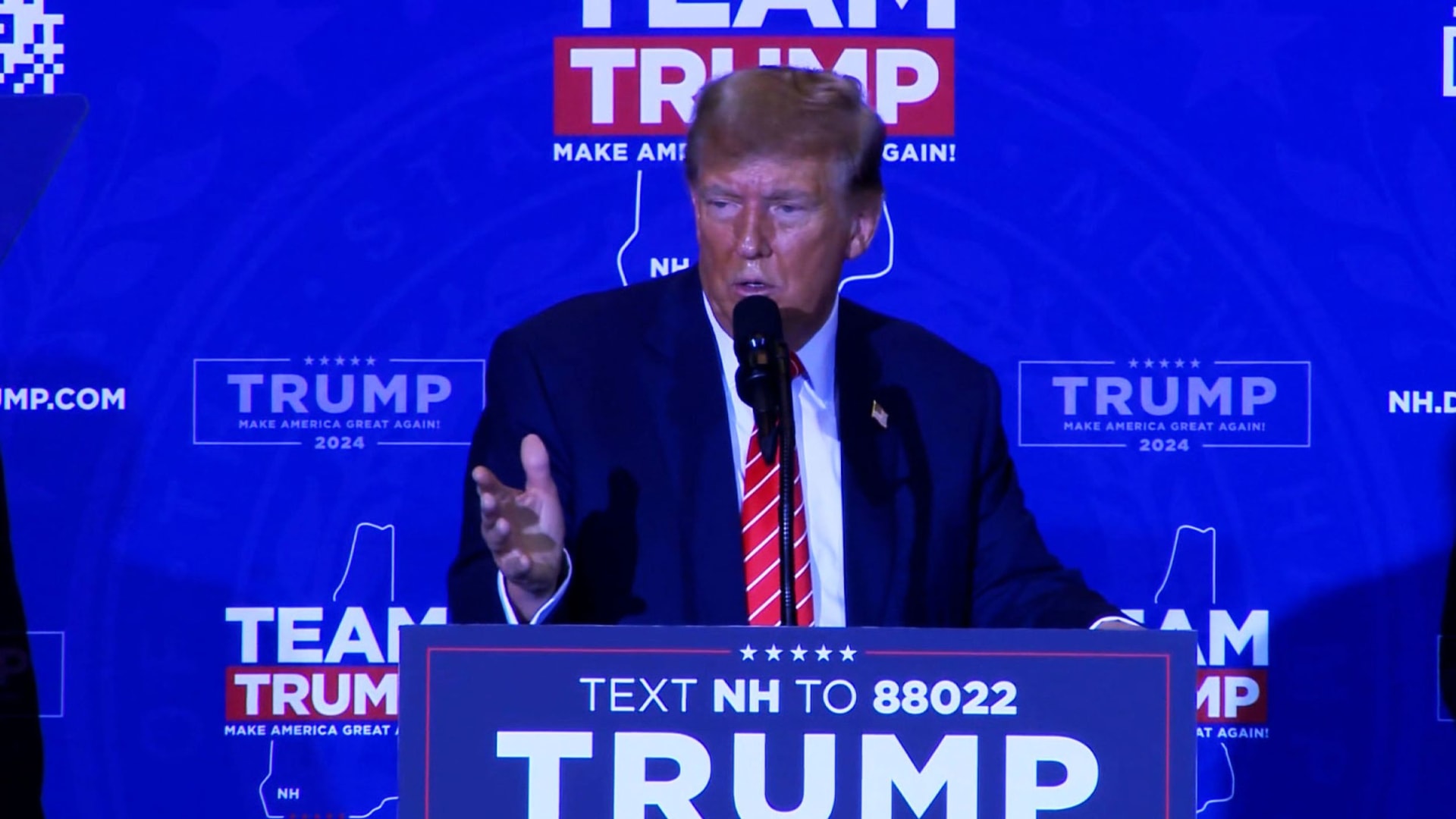 "من العدل التشكيك في حدته العقلية".. مسؤولة سابقة تعلق على خلط ترامب بين هيلي وبيلوسي