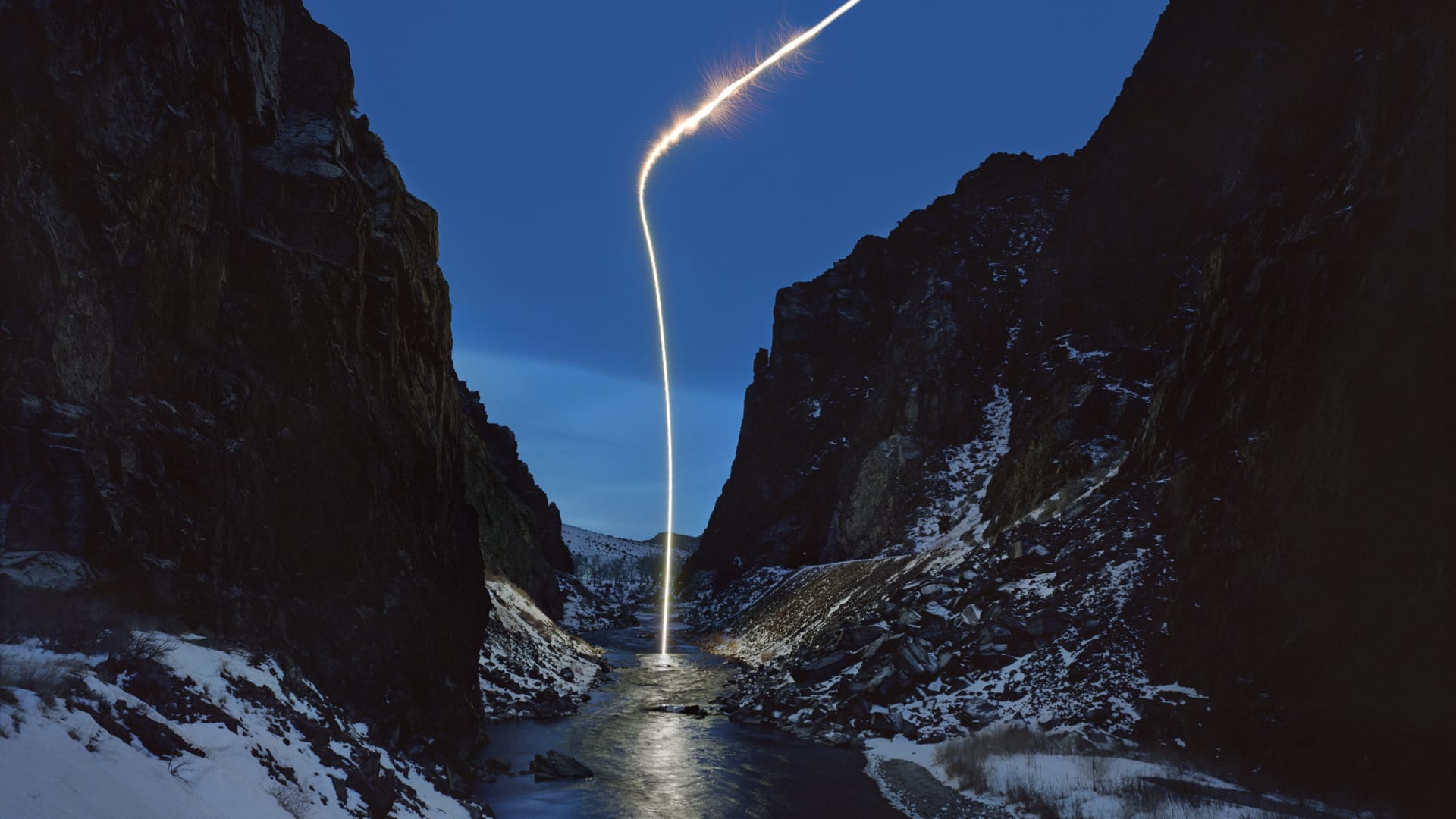 مصوّر يستخدم الضوء لالتقاط صور خيالية للطبيعة 1 مصوّر يستخدم الضوء لالتقاط صور خيالية للطبيعة