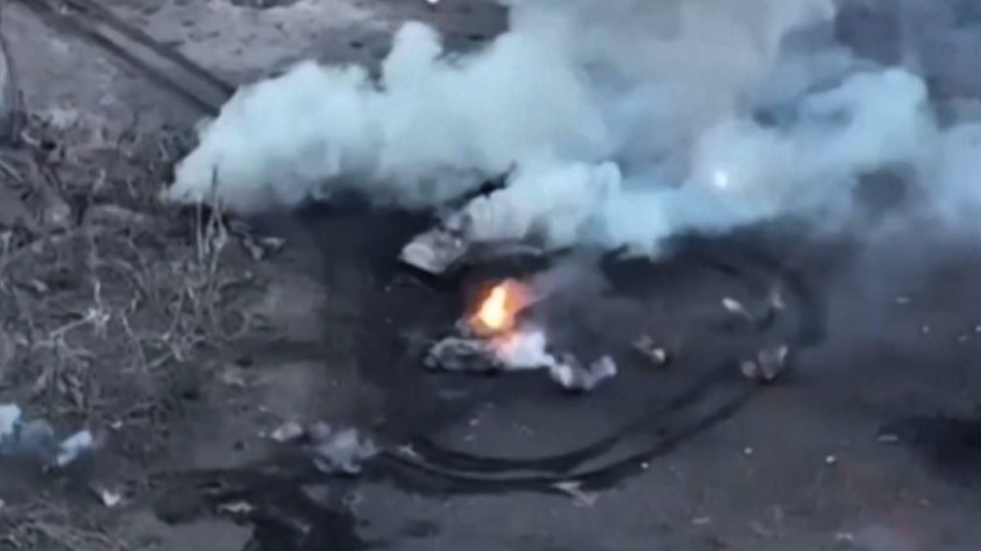 شاهد مقارنة جديدة بين الجيشين الروسي والأوكراني في ساحة المعركة