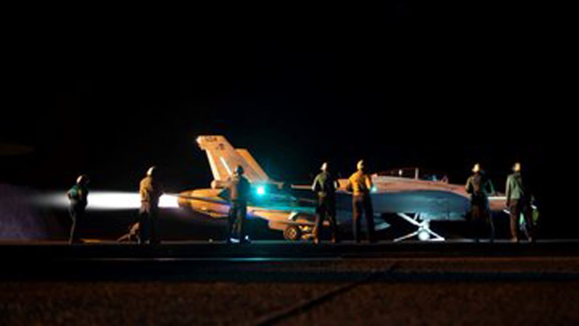 اليمن.. أكثر من 30 هدفا بـ13 موقعا للحوثي استهدف السبت.. ماذا نعلم للآن؟