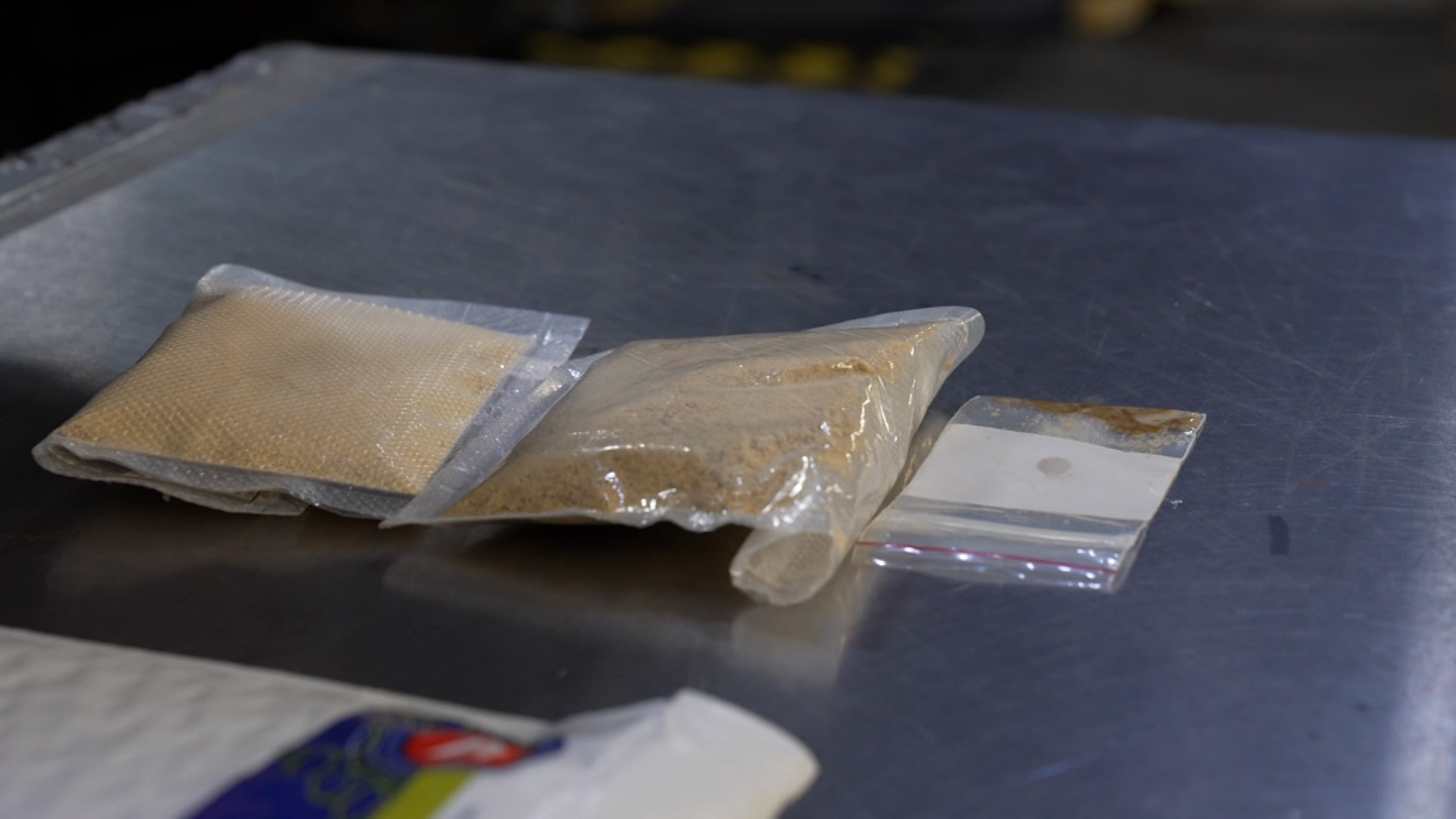 نظام يستخدم الذكاء الاصطناعي لضبط المخدرات قيد التجربة في جمارك أمريكا.. هل سينجح؟ 1 نظام يستخدم الذكاء الاصطناعي لضبط المخدرات قيد التجربة في جمارك أمريكا.. هل سينجح؟