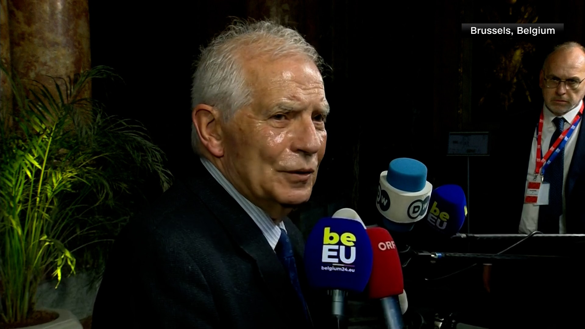 جوزيب بوريل مهاجمًا ترامب: "الناتو ليس تحالفًا عسكريًا مبنيًا على روح الدعابة"