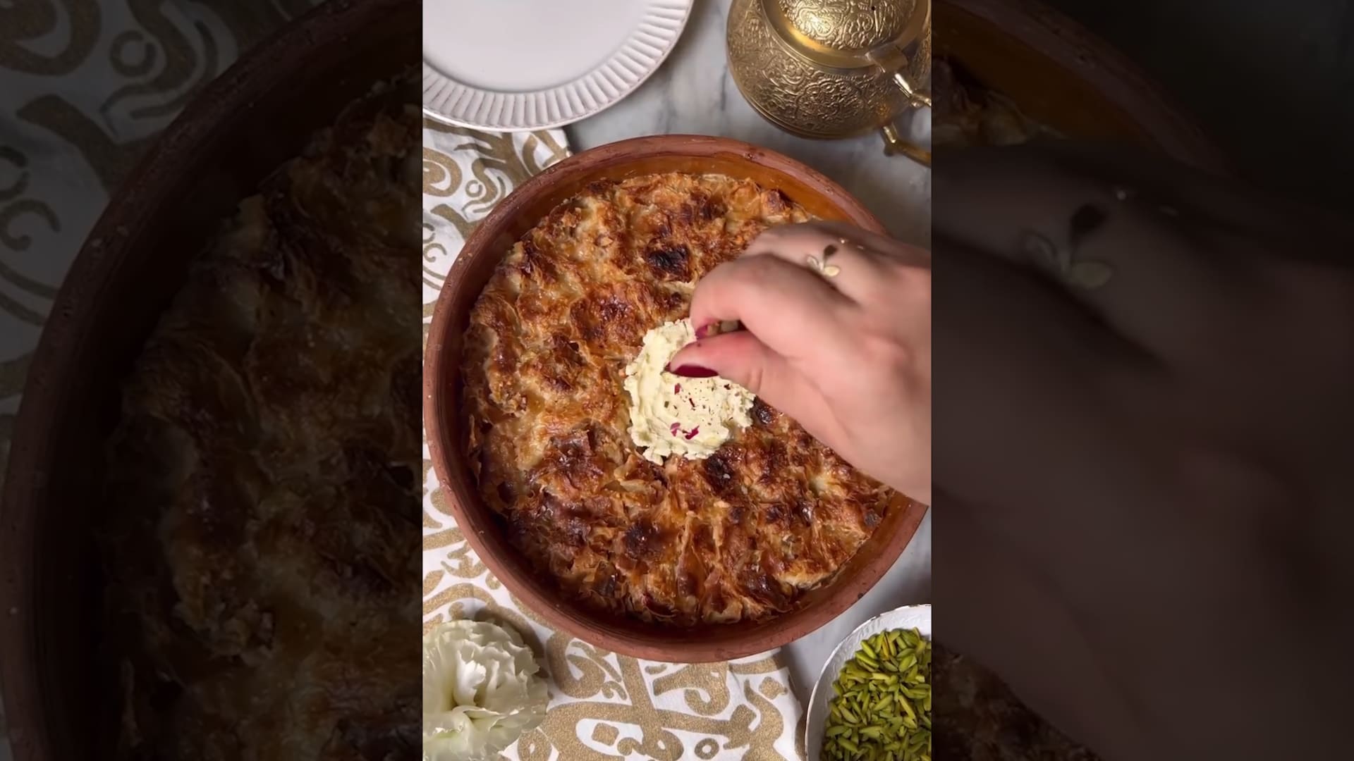 طبق احتفالات بتاريخ دموي.. كيف تحضّر "أم علي" في رمضان؟ - CNN Arabic