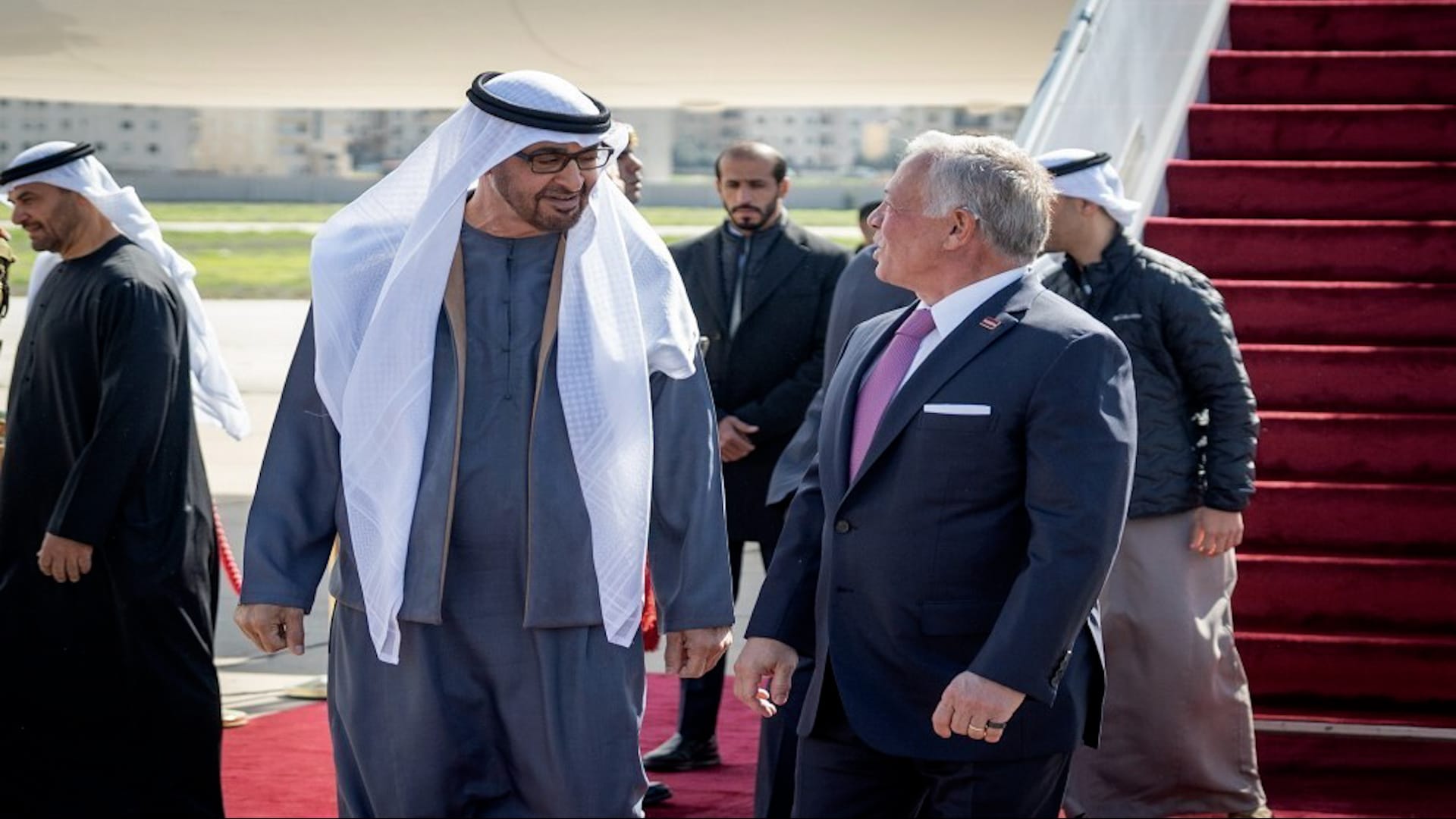 بحضور الملك عبدالله ومحمد بن زايد.. توقيع اتفاقية الشراكة الاقتصادية الشاملة بين الأردن والإمارات