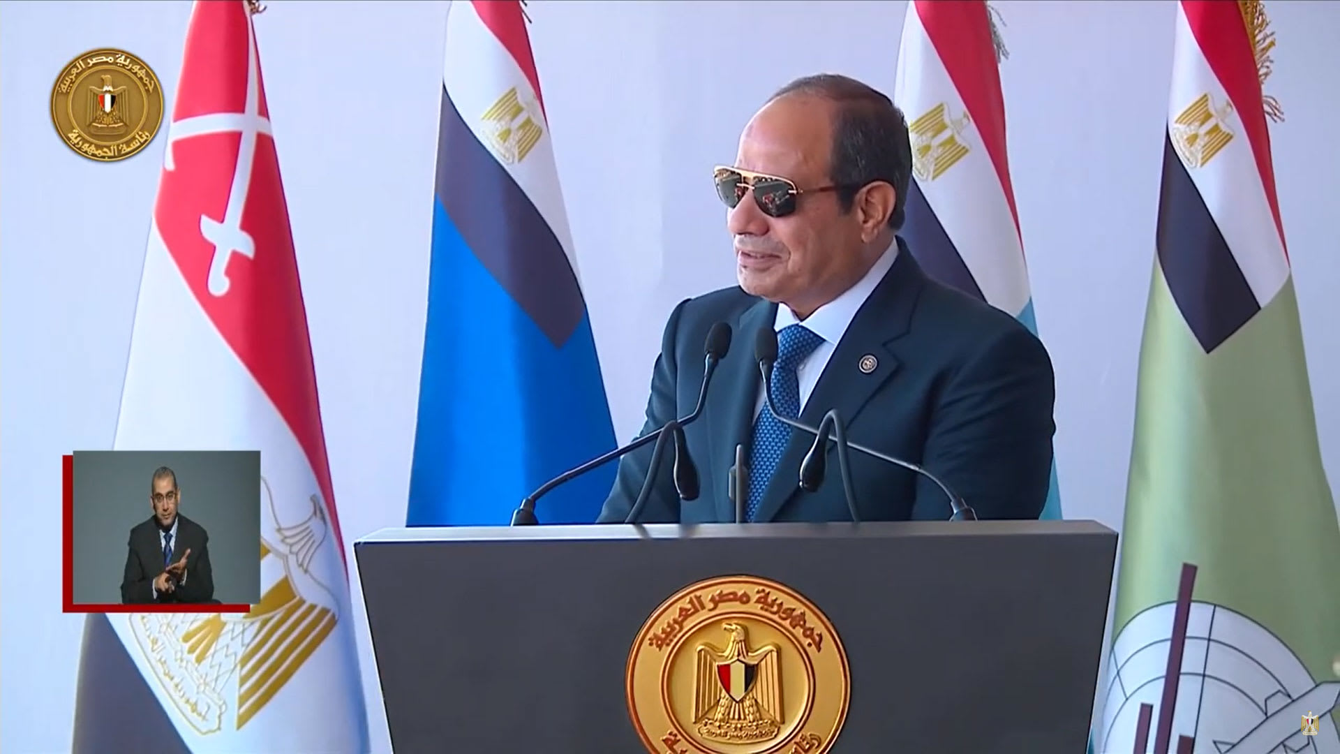 مصر.. آية قرآنية تثير تفاعلا بتفتيش السيسي لفرقة بالجيش - CNN Arabic