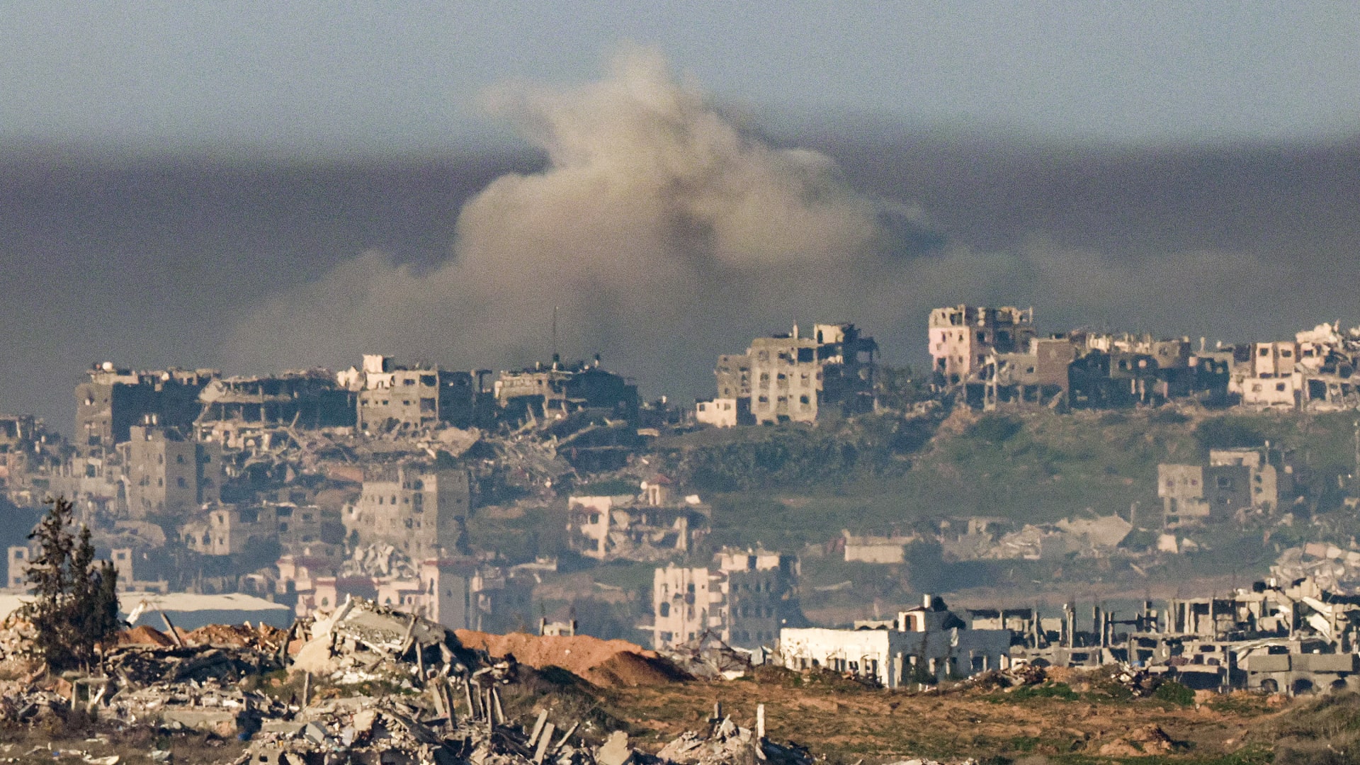 هل تقترب غزة من الهدنة بعد اتفاق وقف إطلاق النار بين إسرائيل وحزب الله؟ جيك سوليفان يرد