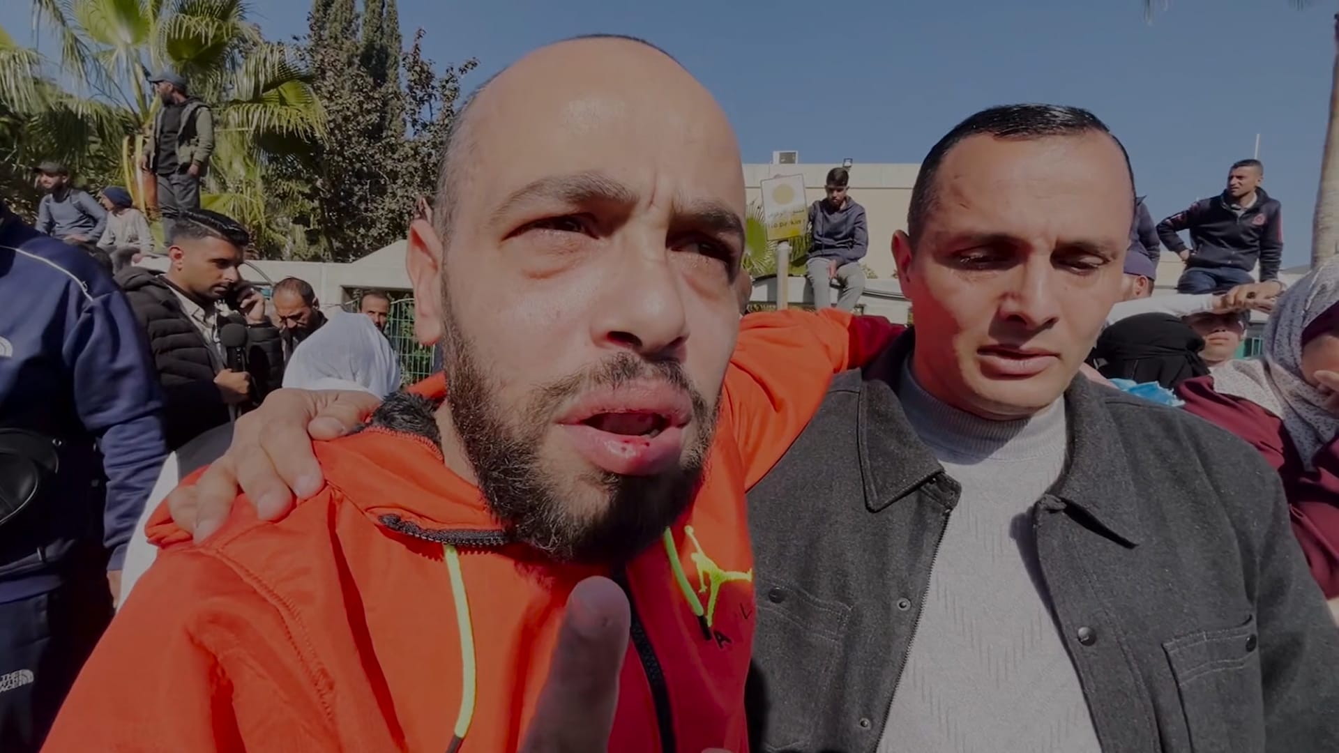 "أشهر من الإذلال والتعذيب".. فلسطيني مفرج عنه يروي لـCNN ما عاشه في سجن إسرائيلي
