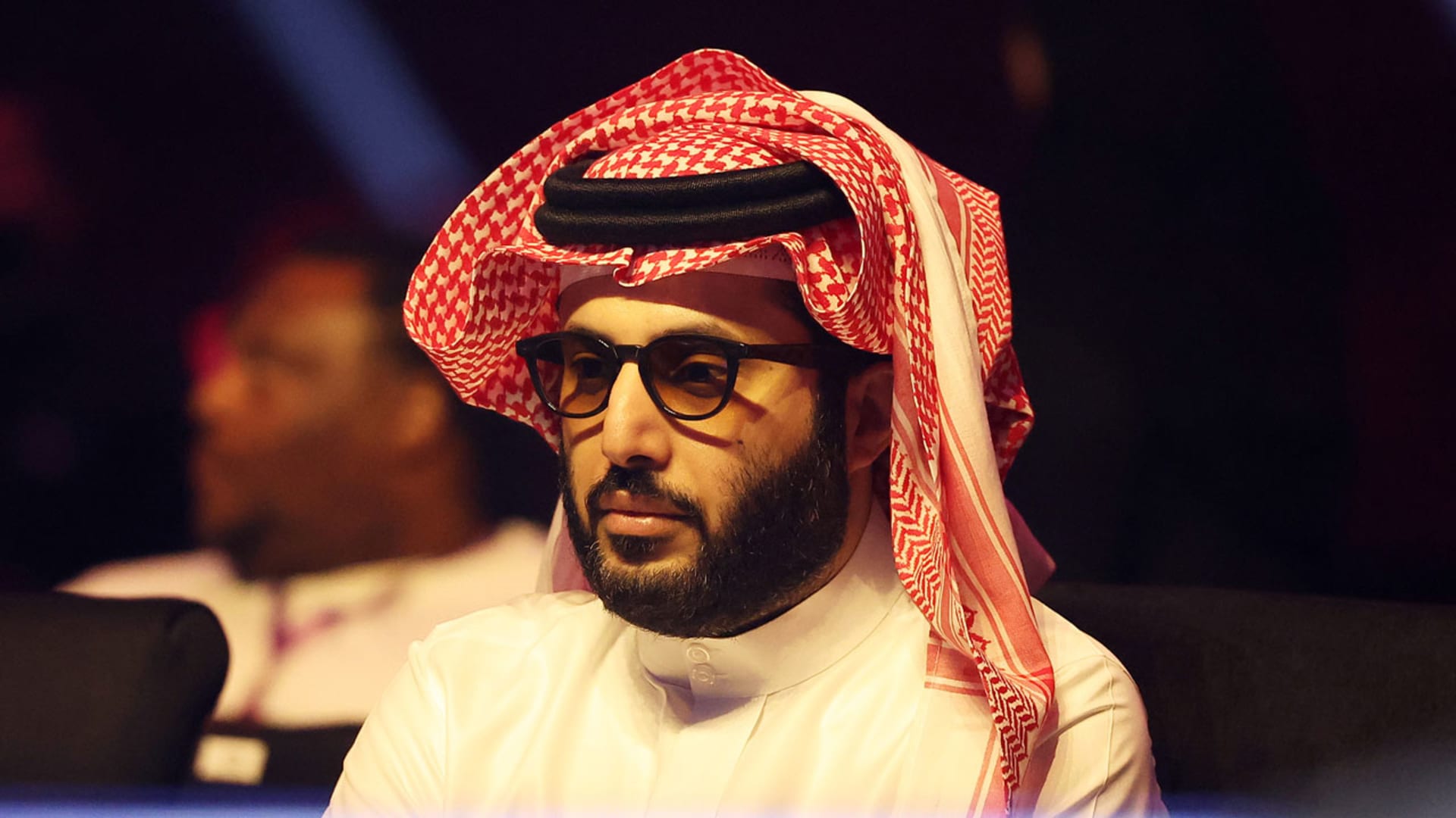 بتهمة "ازعاج" تركي آل الشيخ.. القضاء المصري يصدر حكمه ضد وائل غنيم