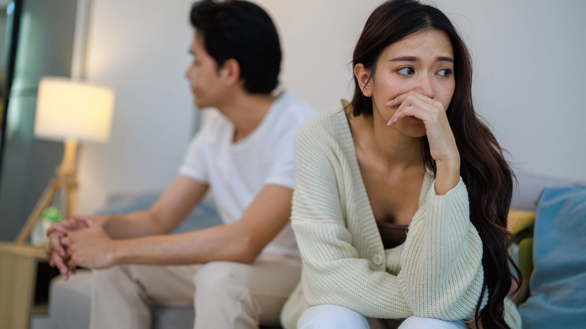 شريكك يسبب لك إرهاقا عاطفيا في العلاقة؟.. 6 نصائح ستساعدك