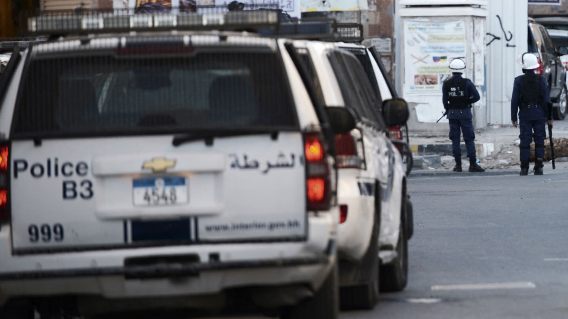 البحرين تعلن ضبط شخص عربي الجنسية وتكشف تفاصيل عمليات نصب واحتيال