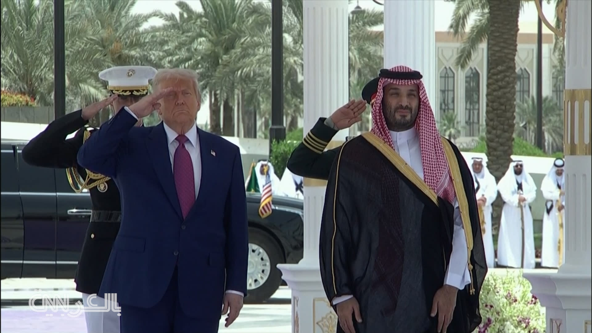 محمد بن سلمان يستقبل ترامب في قصر اليمامة.. شاهد لقطات من المراسم