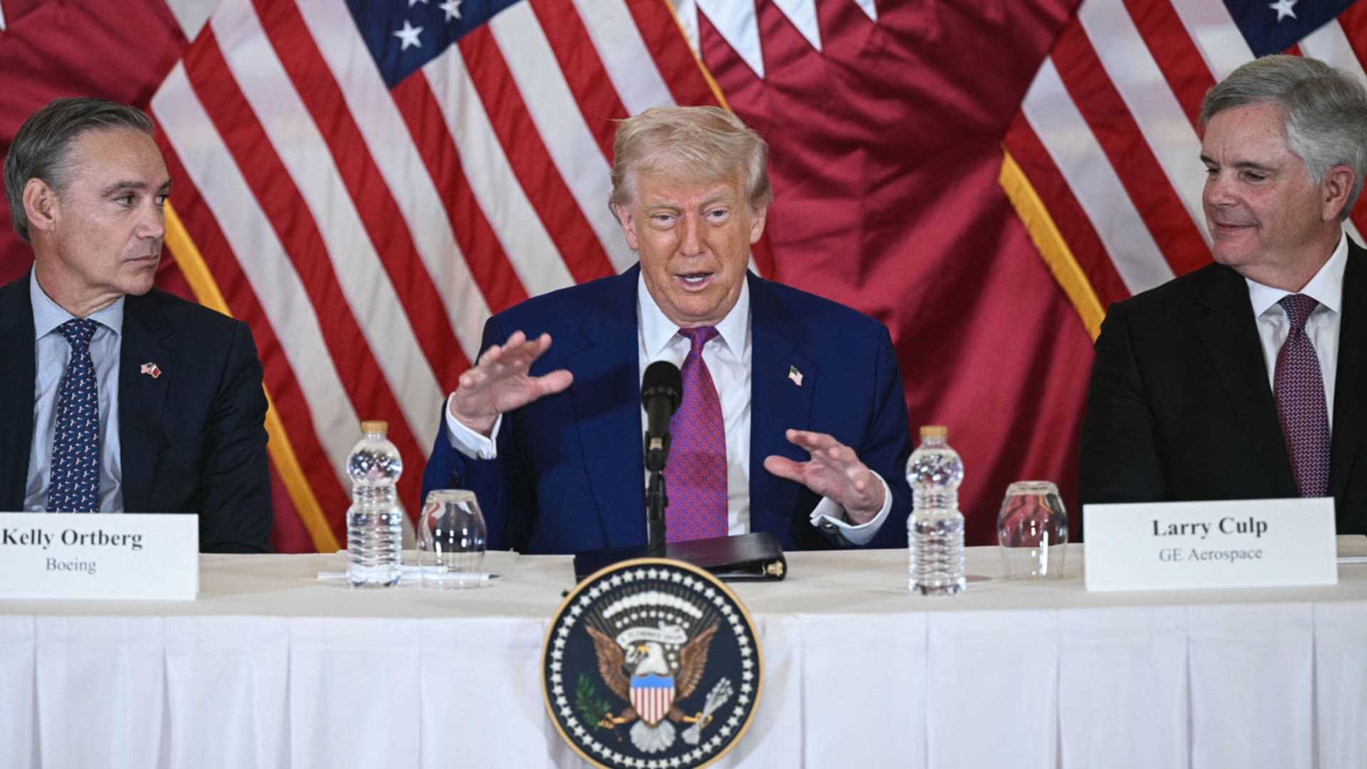من قطر.. ترامب عن أحمد الشرع: سيكون ممثلًا رائعًا