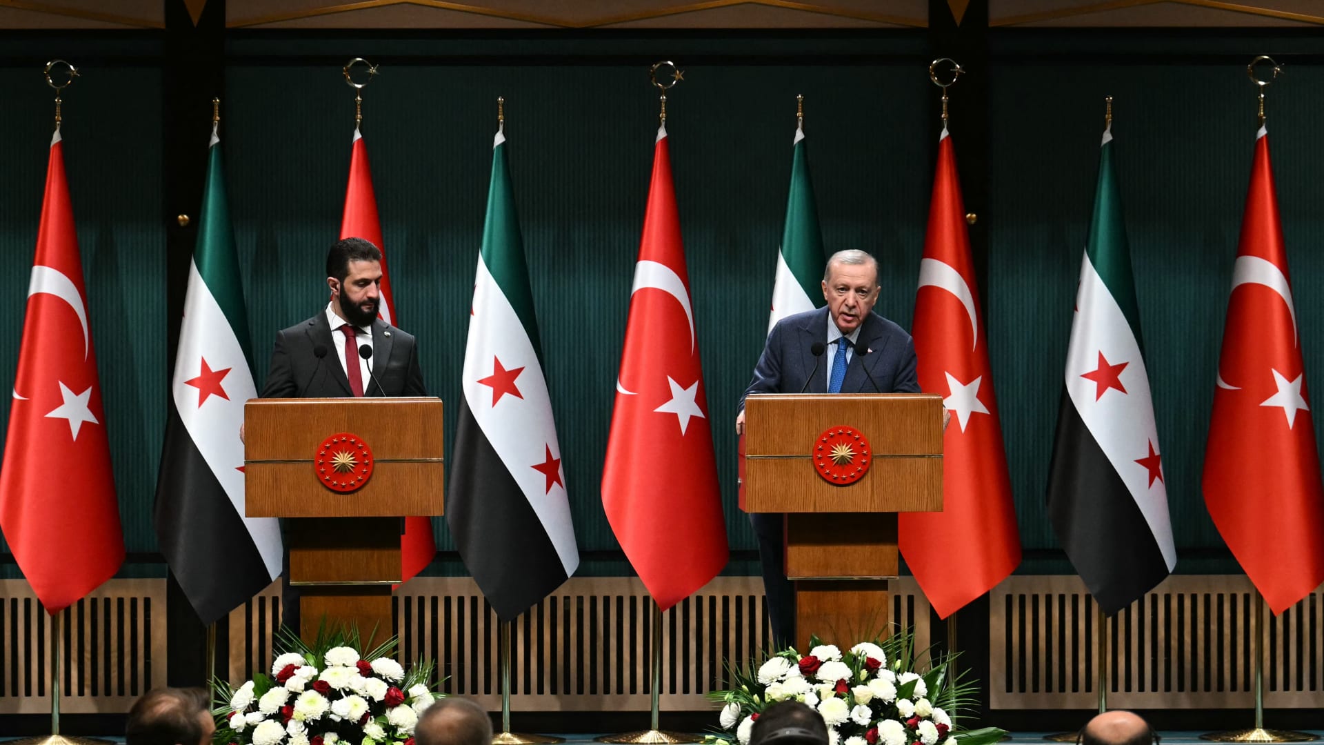 أردوغان يستقبل أحمد الشرع في إسطنبول