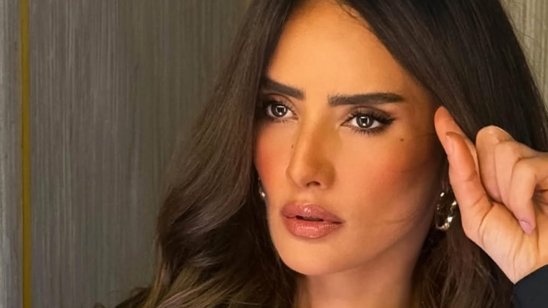 زينة تؤكد أنها لن تتنازل عن حق نجليها.. "نحن في دولة قانون"