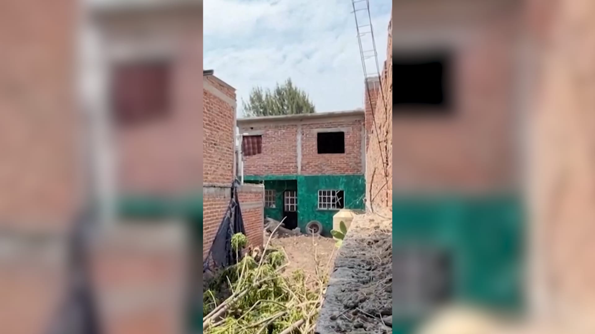 بشكل غامض.. العثور على 17 جثة داخل منزل في المكسيك