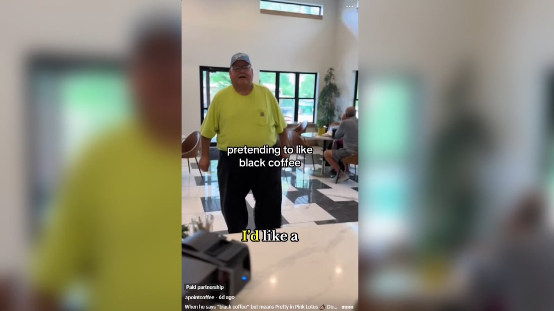 مقهى ريفي يحصد ملايين المشاهدات على "تيك توك" ويشهد إقبالًا منقطع النظير.. أين يقع؟