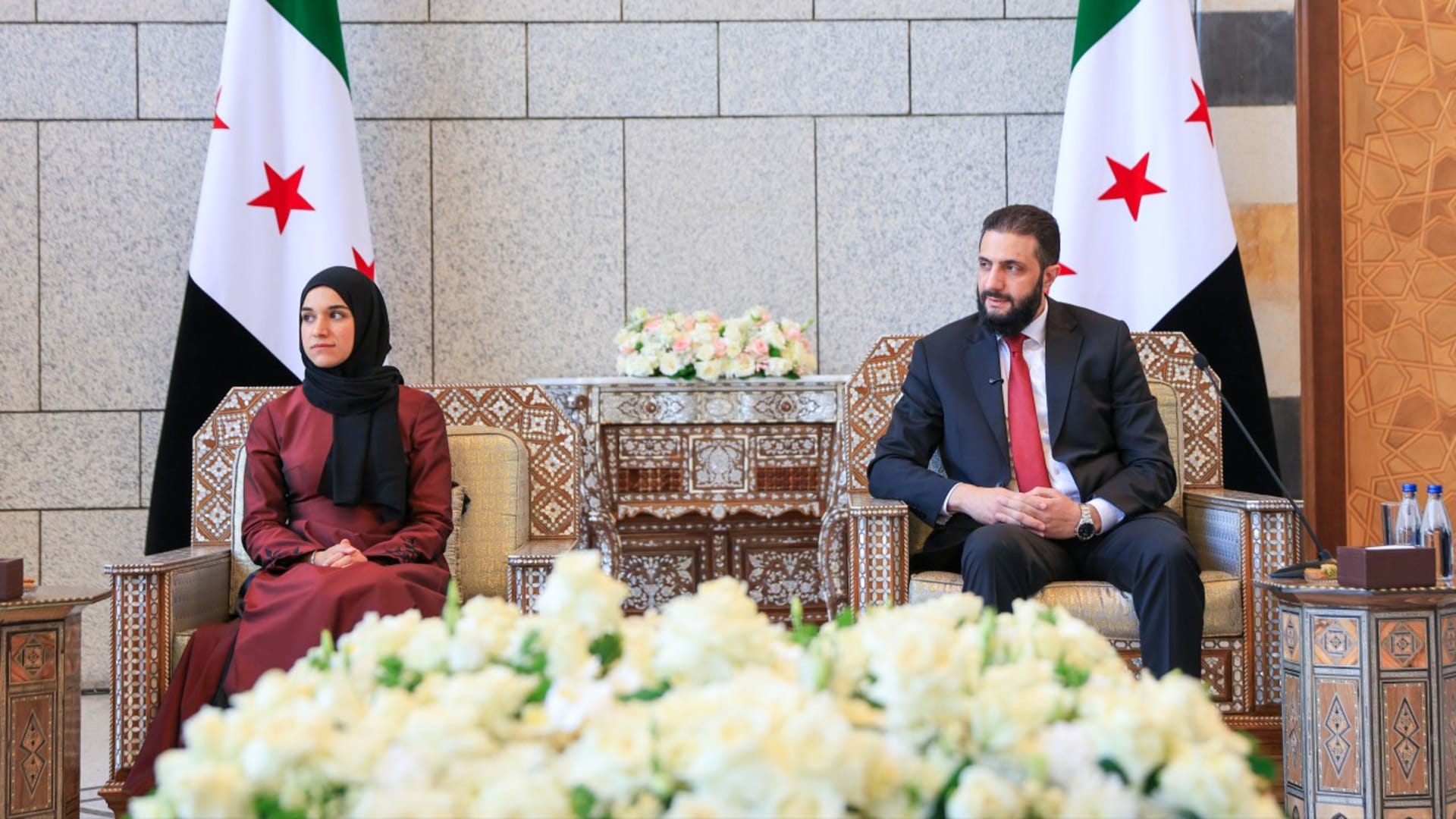 أحمد الشرع يتحدث عن والدته: كانت تشعر أنني على قيد الحياة دون خبر عني لـ7 سنوات