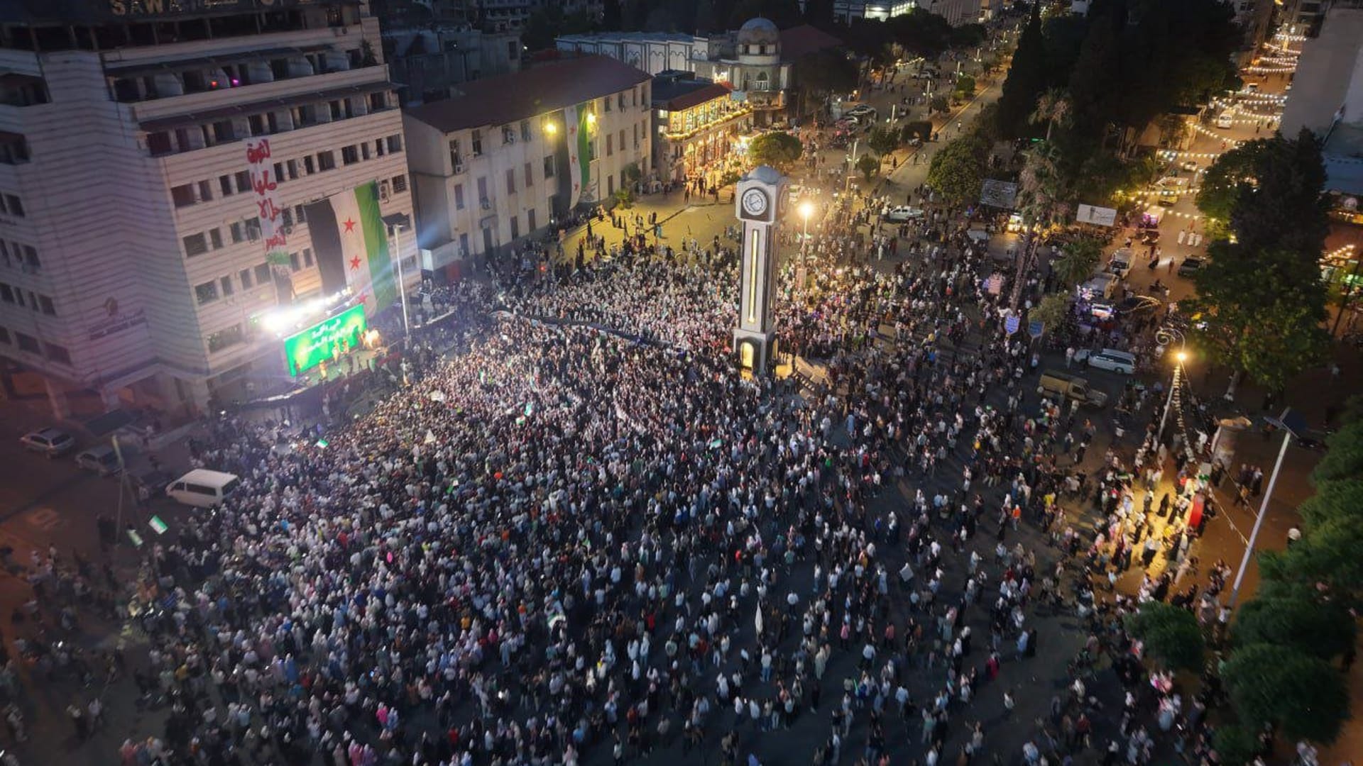 "بلبل الثورة السورية".. أهالي حمص يحيون ذكرى مقتل عبدالباسط الساروت
