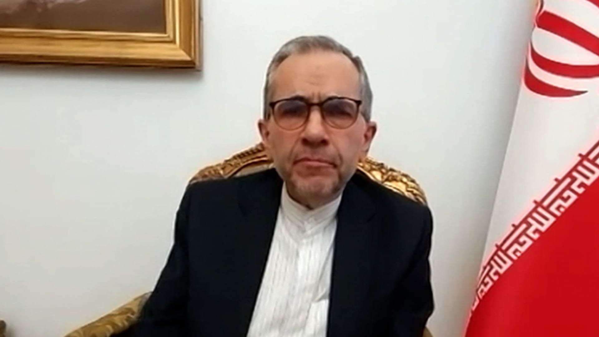 هل ما يحدث في طهران استهداف لتغيير النظام أو لتدميره؟.. شاهد رد مسؤول إيراني