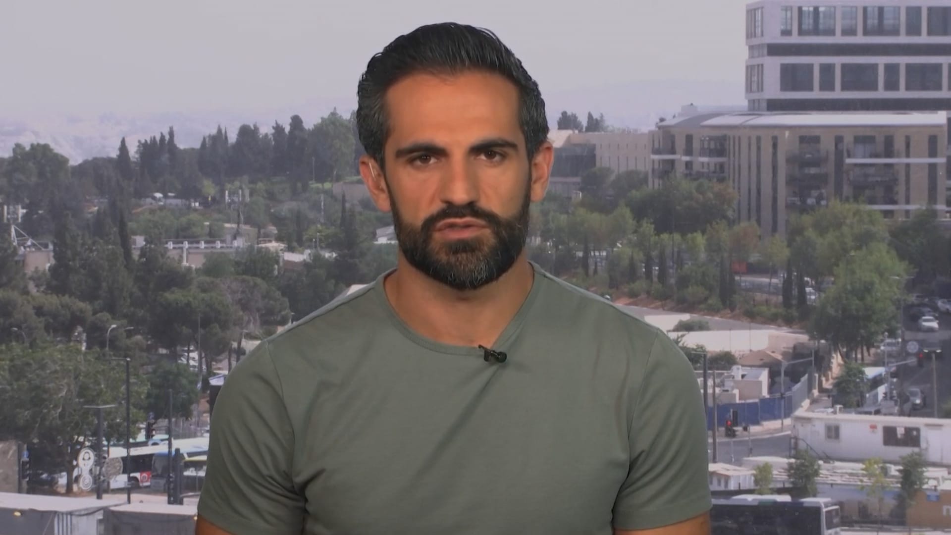مسؤول إيراني يتوعد بـ"ضربات قاتلة" إذا هاجمت إسرائيل بلاده مجددًا