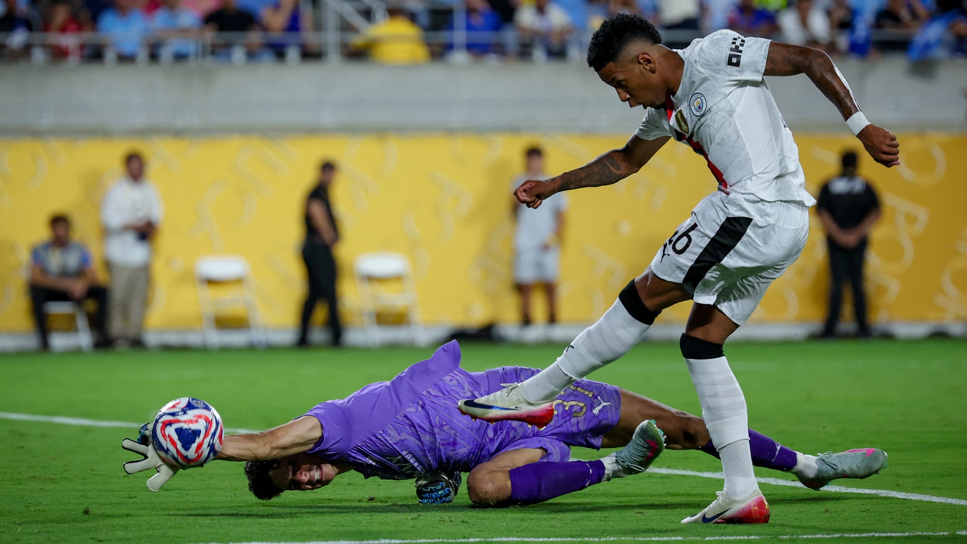مصر.. علاء مبارك يعقّب على فوز نادي الهلال السعودي وفيديو ما فعله "بونو"