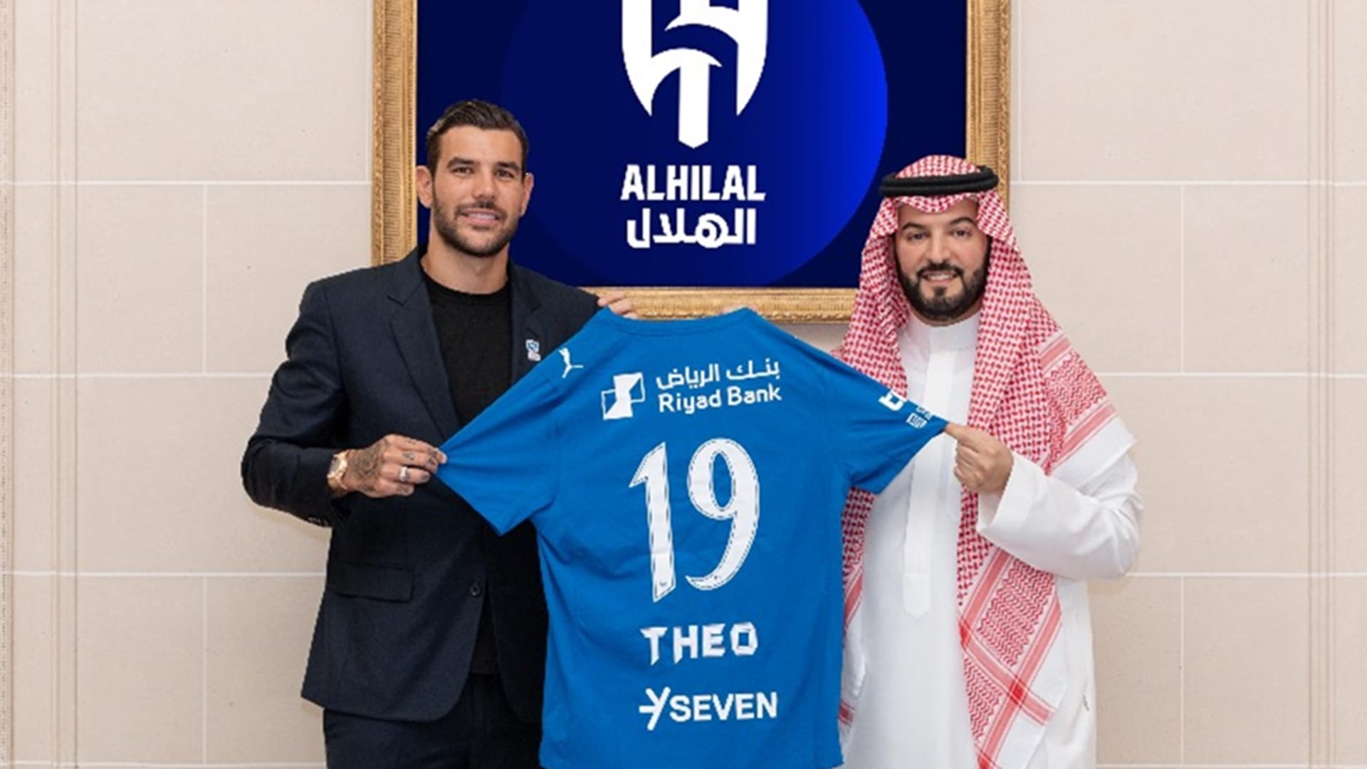 "من ميلان إلى الرياض".. هكذا أعلن الهلال التعاقد مع ثيو هيرنانديز