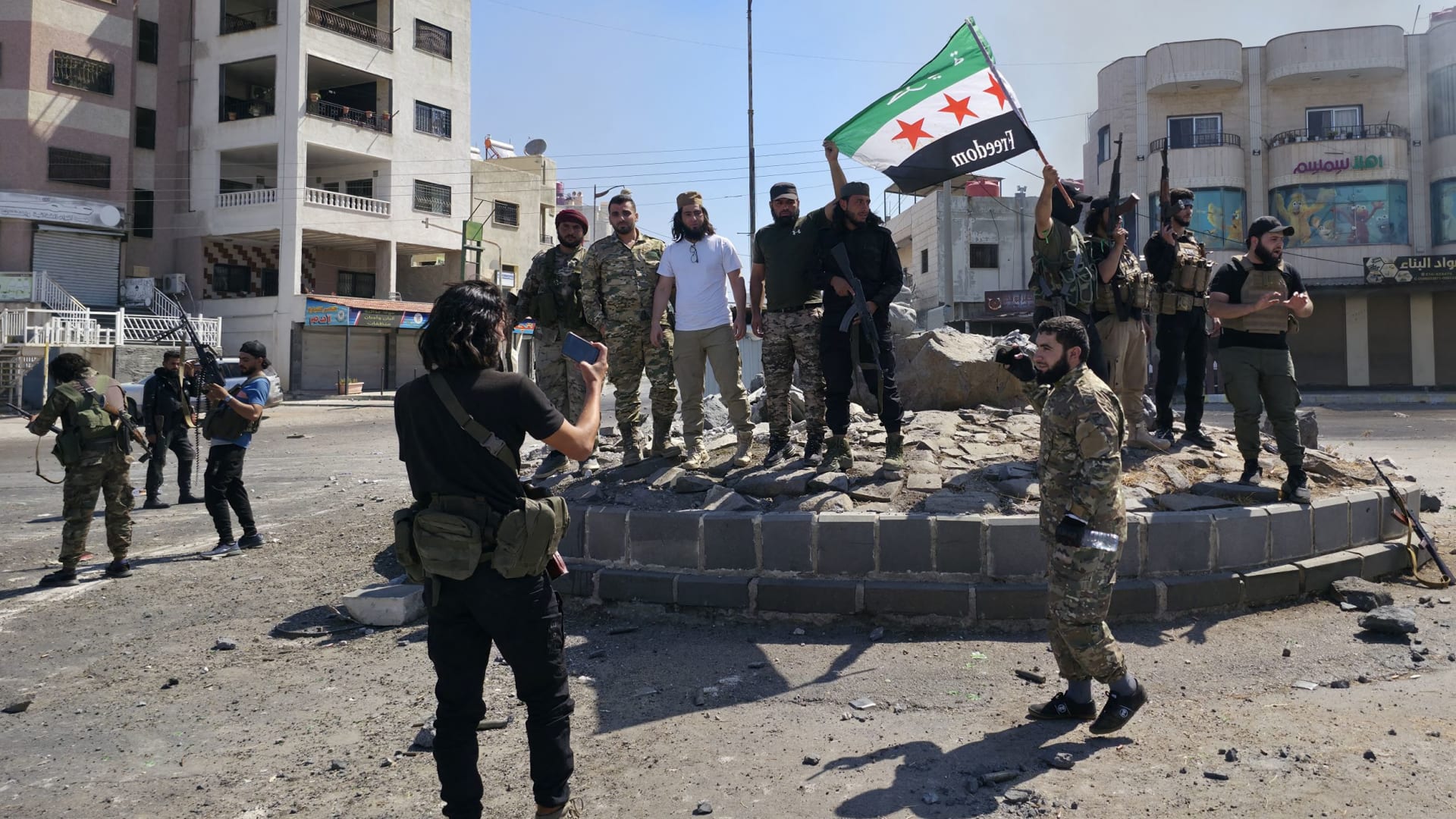 "الصراع في السويداء ليس طائفيًا فقط".. خبيرة توضح لـCNN ما يحدث بسوريا