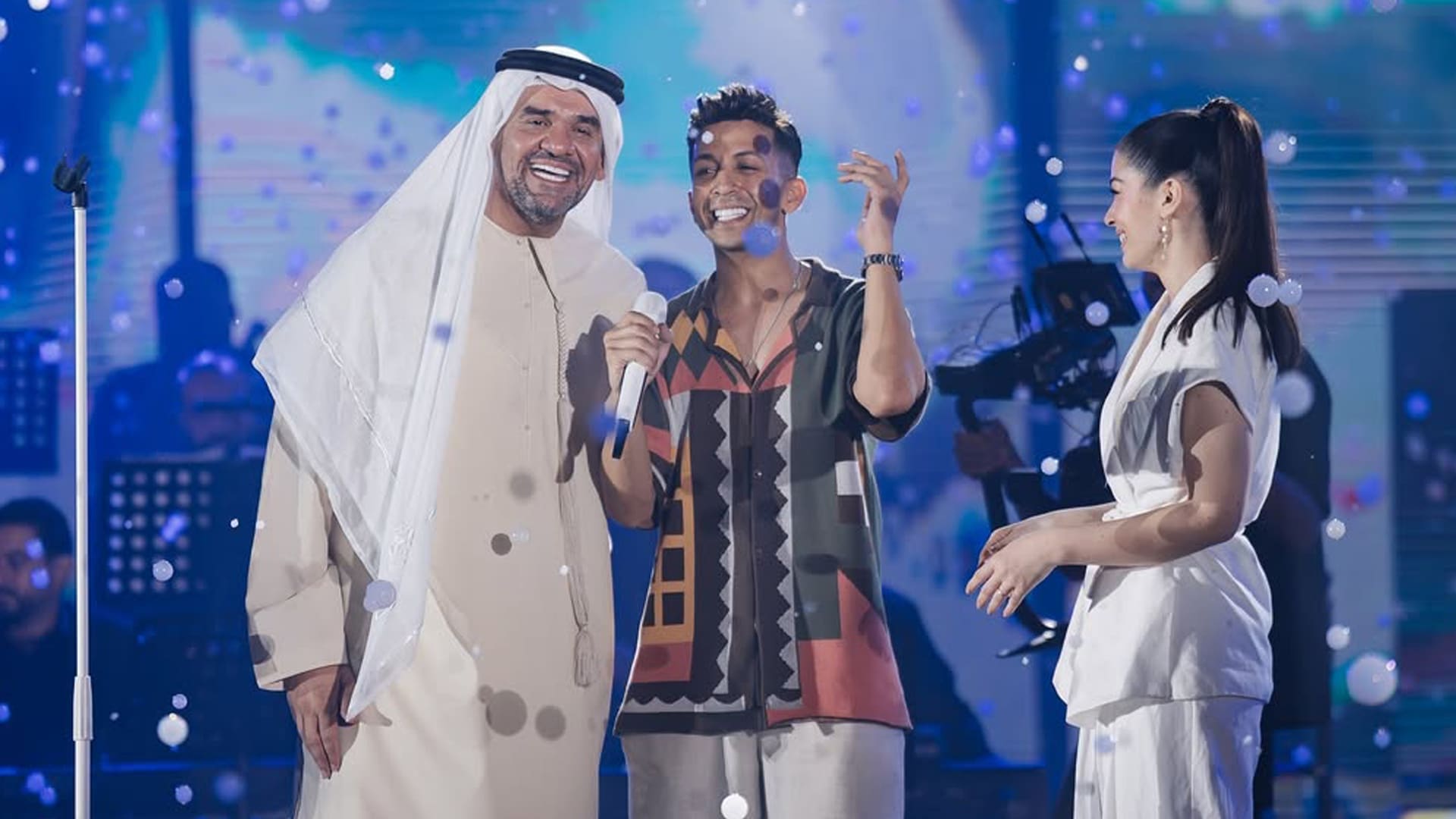 حسين الجسمي يحيي "ليلة من العمر" في الساحل الشمالي وليلى زاهر وهشام جمال يشاركانه المسرح