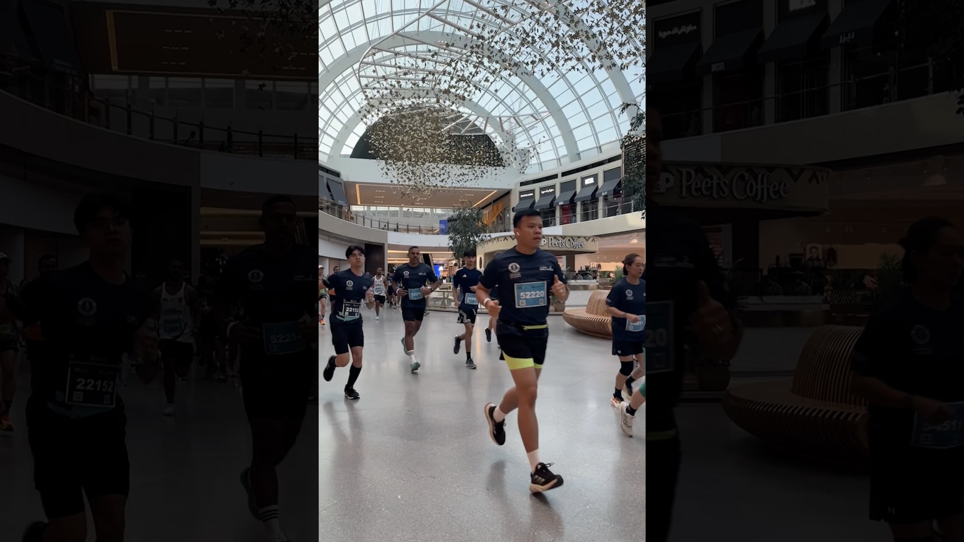 محبو الجري يتوافدون إلى مراكز التسوق في دبي هربا من حرارة الصيف