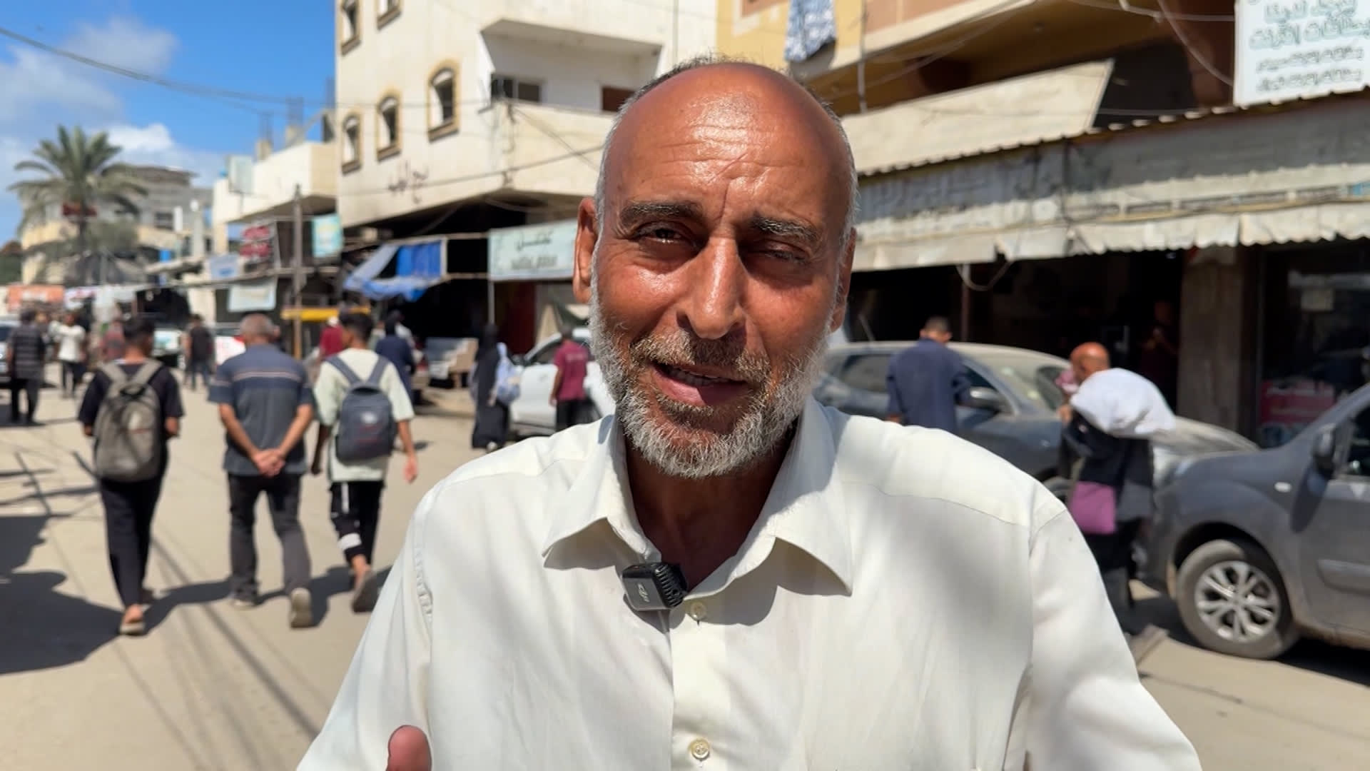 تفاؤل حذر.. شاهد ردود فعل فلسطينيين على خطة ترامب للسلام