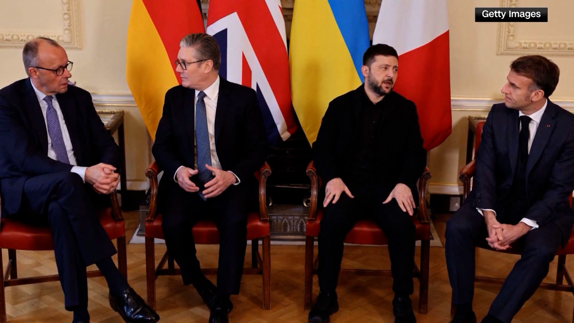 أوروبا تحشد لدعم أوكرانيا وسط مخاوف من صفقة سلام لا ترضي أحدًا