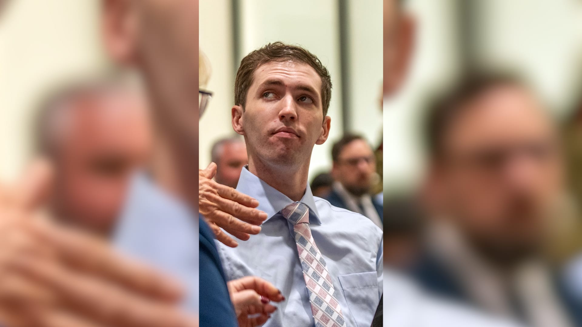 لحظة مثول المتهم بقتل تشارلي كيرك أمام المحكمة للمرة الأولى