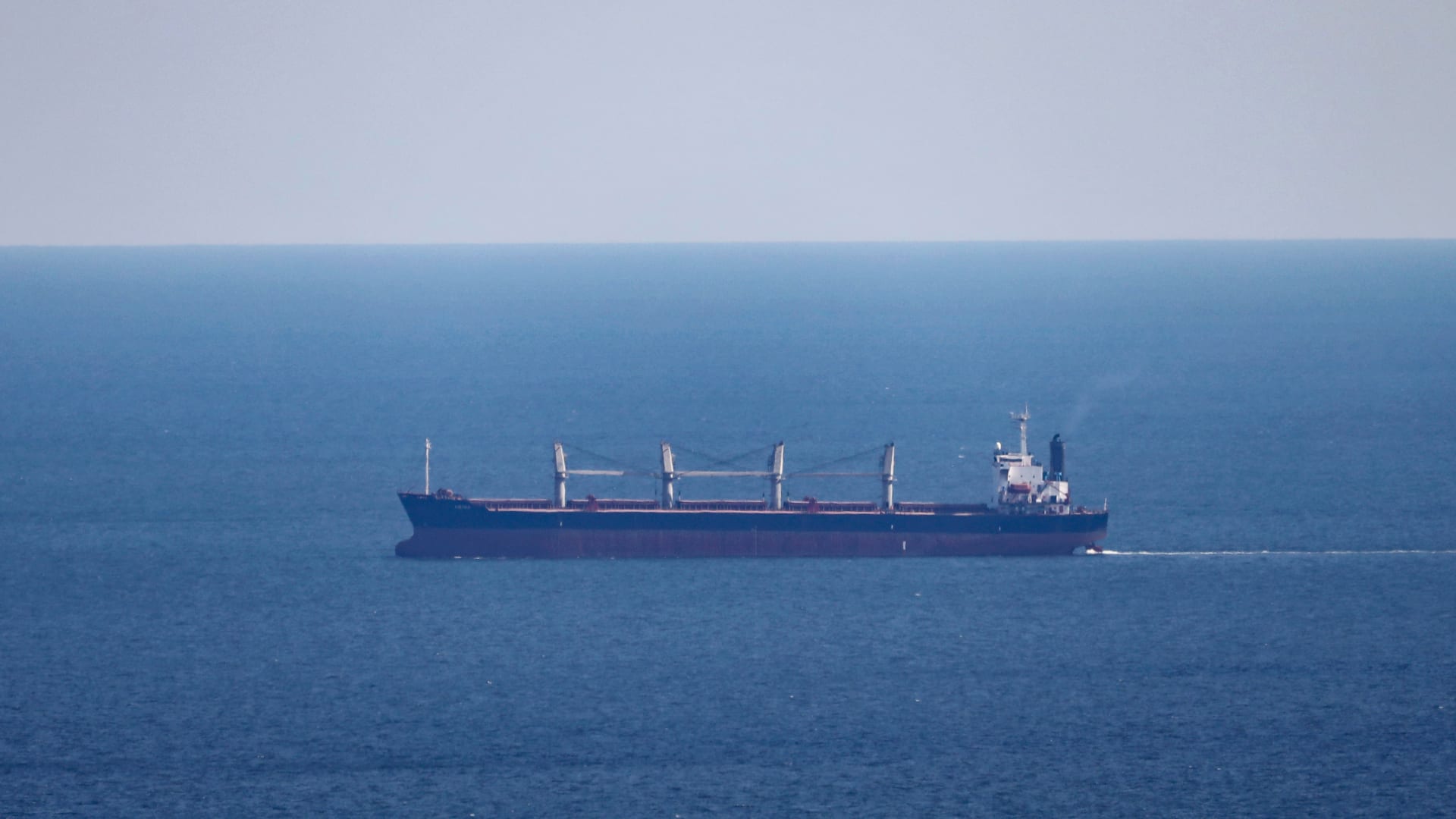 بيوم لقاء بوتين وأردوغان.. أول تعليق من تركيا على هجوم روسي استهدف سفينة تجارية تابعة لها بميناء أوكراني