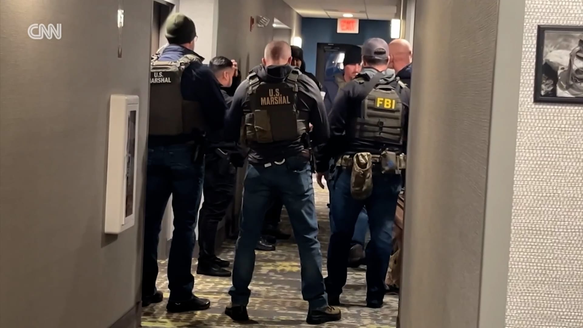 اعتقال مشتبه به في إطلاق نار جامعة براون.. ولقطات ترصد عناصر الأمن بفندق