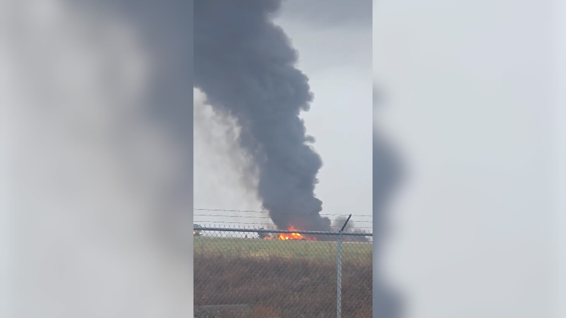 شاهد.. تحطم طائرة خاصة بعد إقلاعها في ولاية كارولينا الشمالية