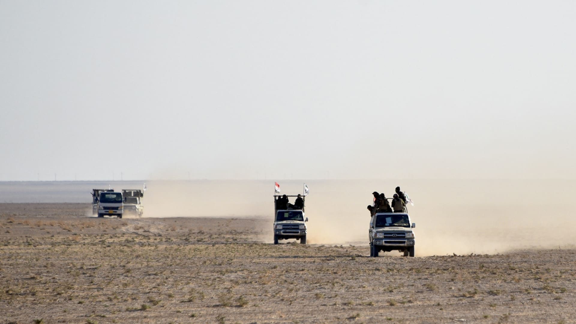 الجيش العراقي ينشر تفاصيل عملية "إنزال جوي" داخل سوريا لاعتقال هدفين