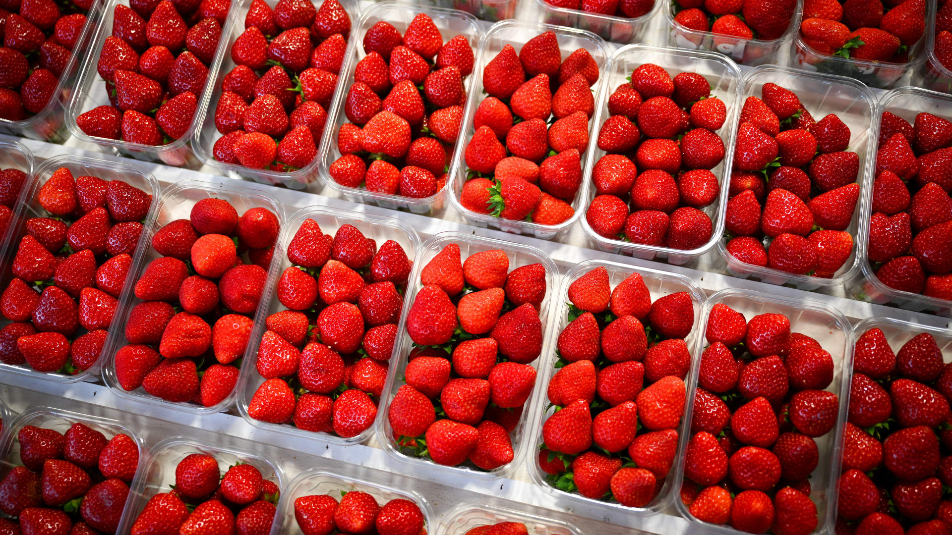 12 مصدرًا طبيعيًا لترطيب جسمك..بعيدًا عن الماء