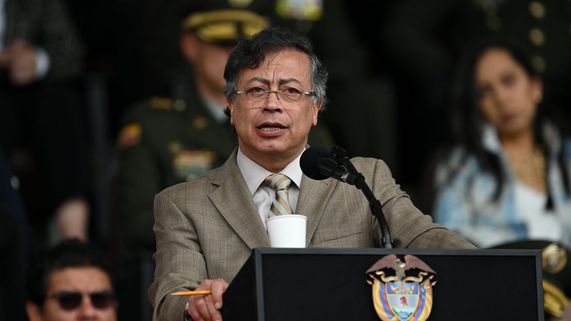 رئيس كولومبيا: أمريكا تهدف لتحويل دولنا إلى مستعمرات لها