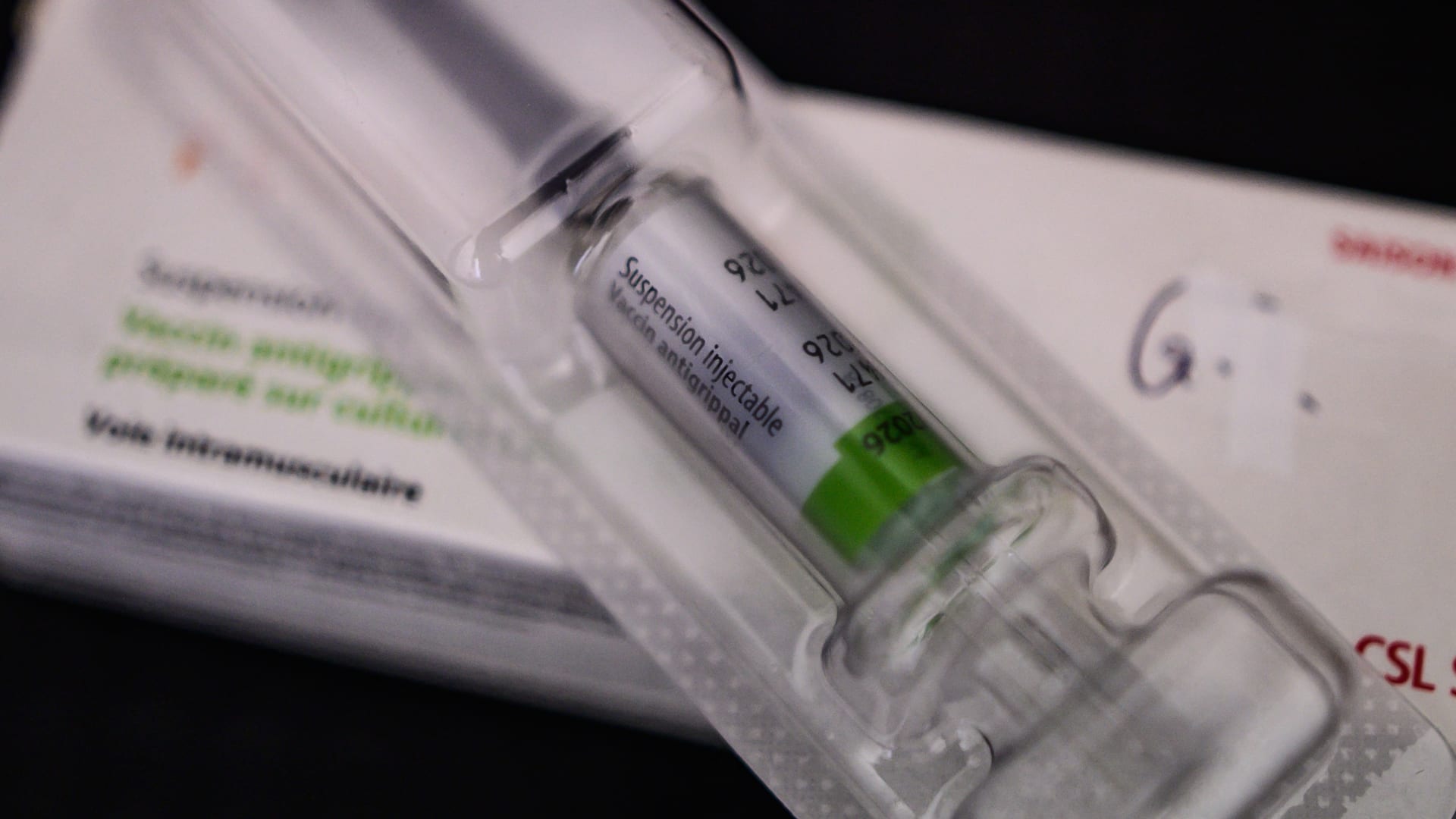 بين العلم والخرافة.. لِمَ عليك أخذ لقاح الإنفلونزا؟