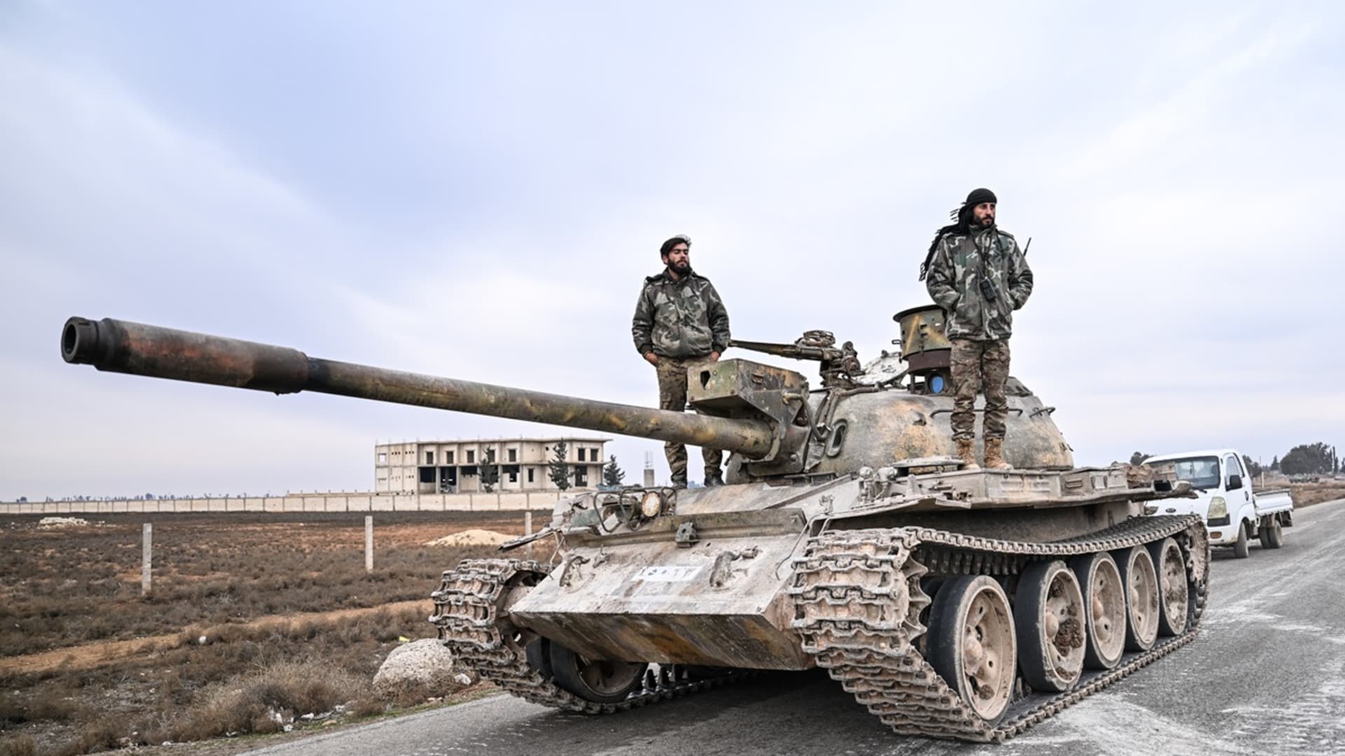 مساعد كردي لوزير الدفاع.. تفاصيل تفاهم جديد بين الحكومة السورية و"قسد"